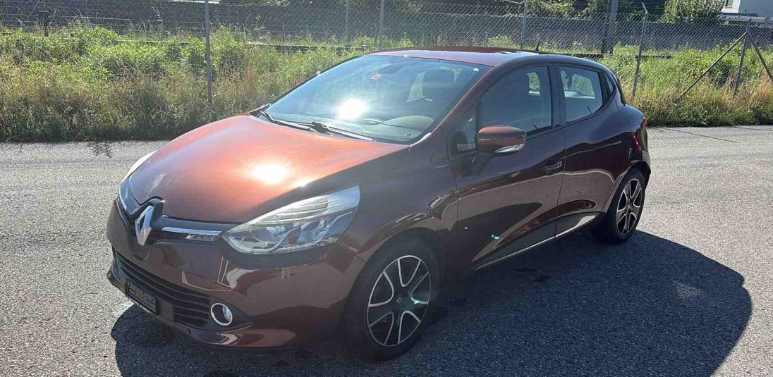 RENAULT Clio 0.9 12V Swiss Edition-image-0