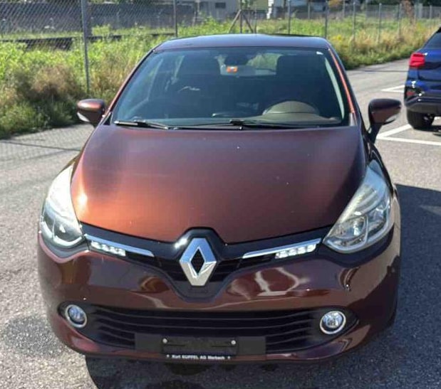 RENAULT Clio 0.9 12V Swiss Edition-image-1