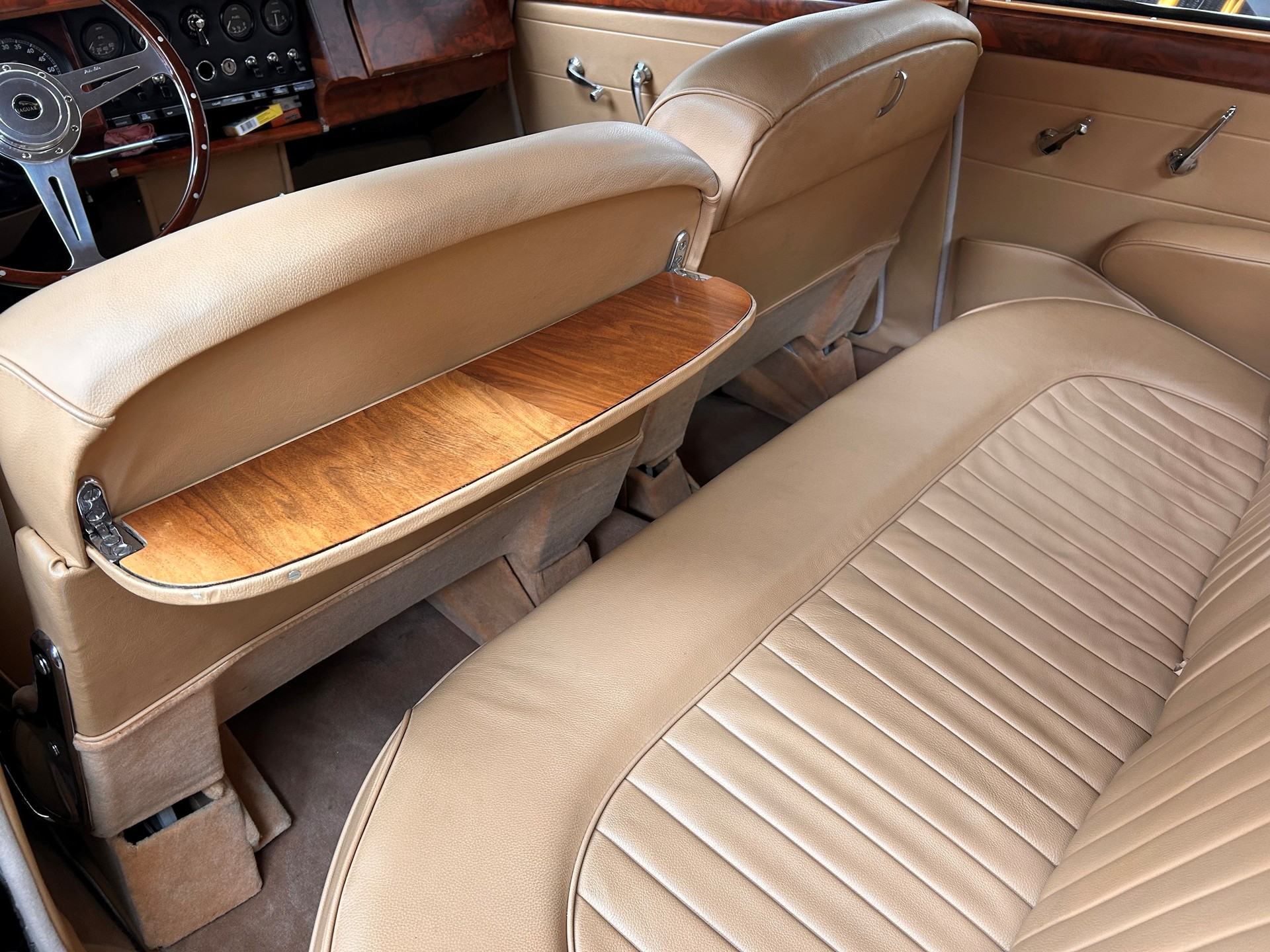 JAGUAR MK 2-image-4