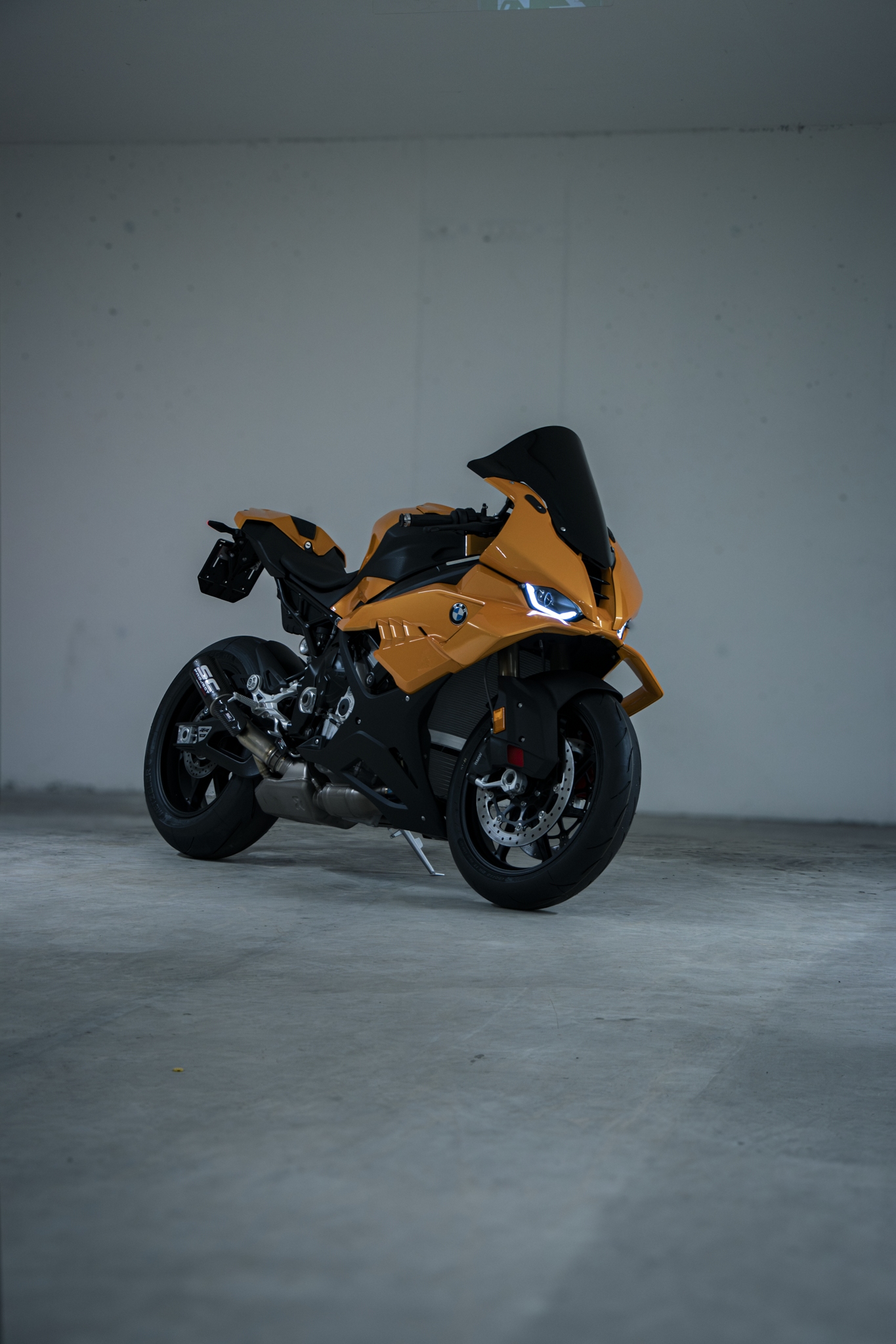 BMW S 1000 RR-showroom-element-2