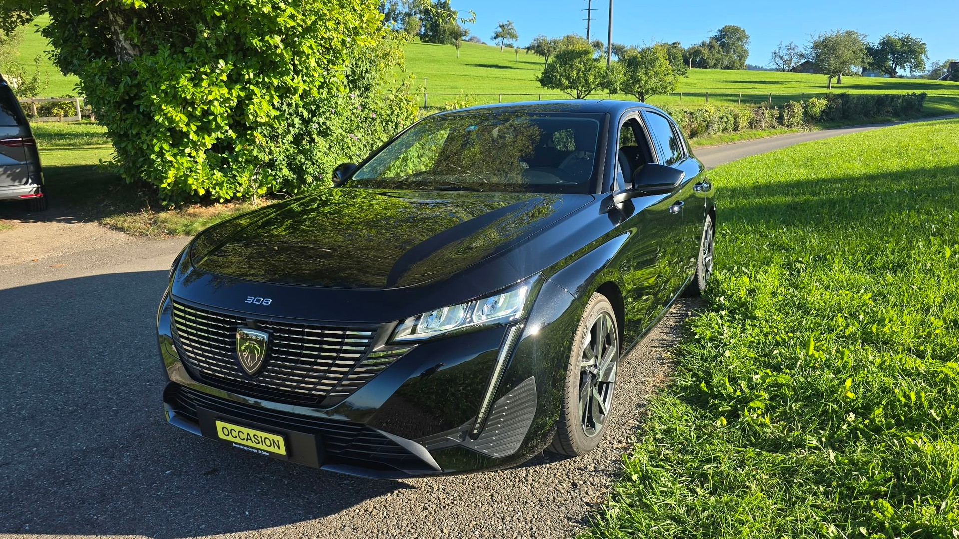 PEUGEOT 308 1.2 Pure Tech Allure Pack EAT8-image-1