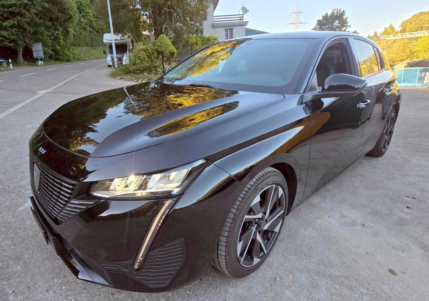 PEUGEOT 308 1.2 Pure Tech Allure Pack EAT8 — slika 1