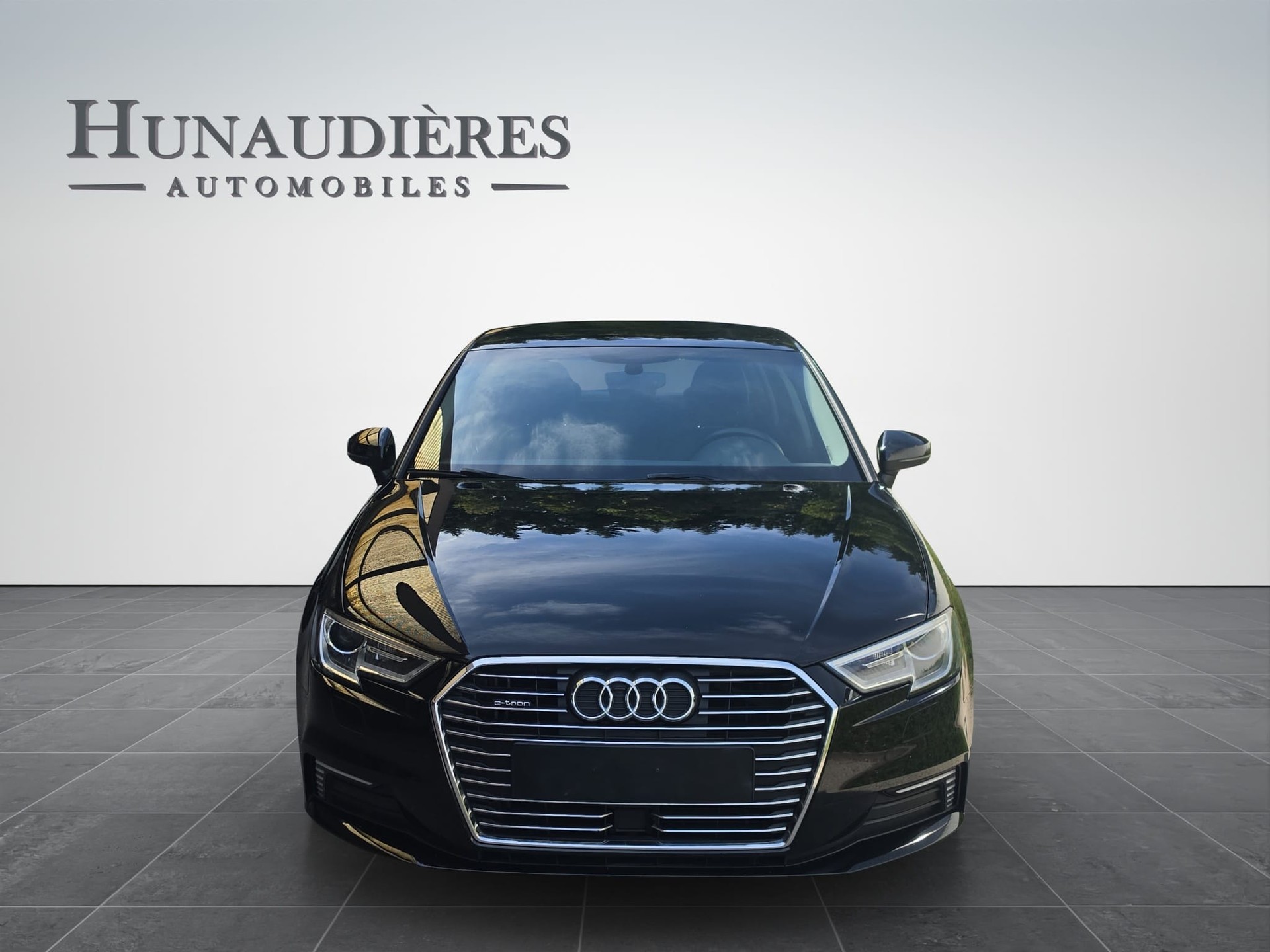 AUDI A3 Sportback 1.4 e-tron S-tronic-image-4