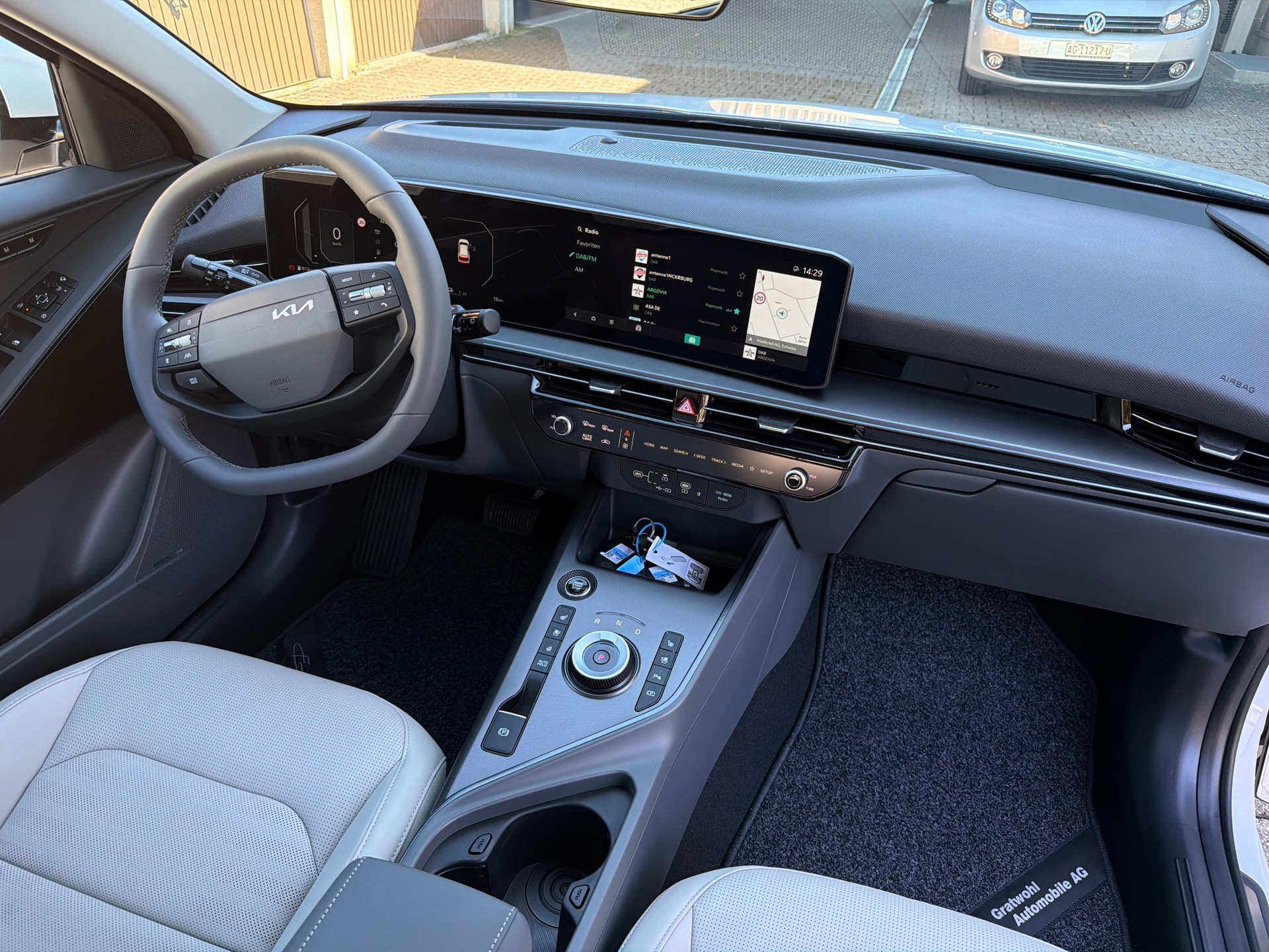 KIA Niro 1.6 GDi Hybrid Style-image-9