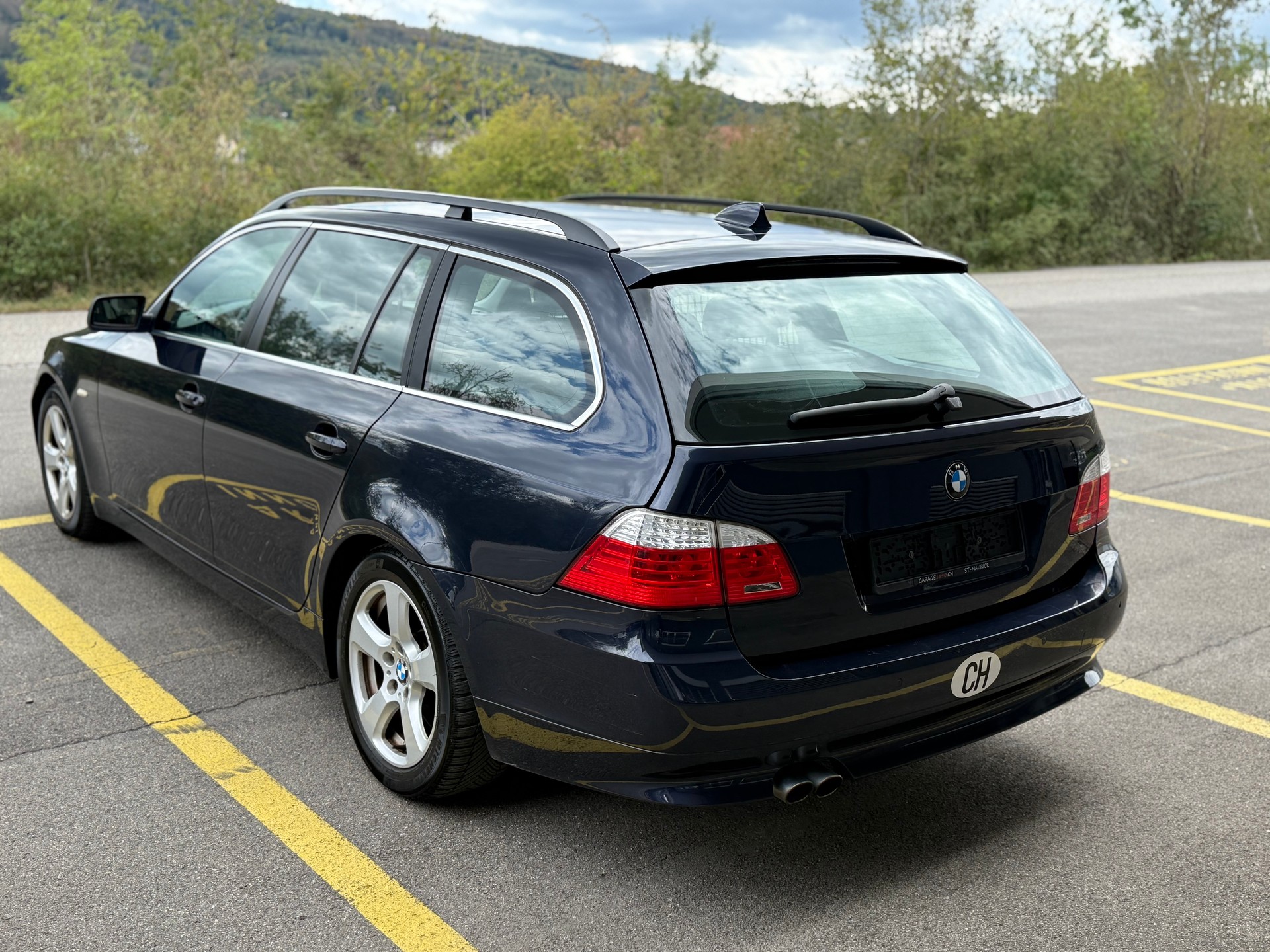 BMW 530xd Touring-image-5