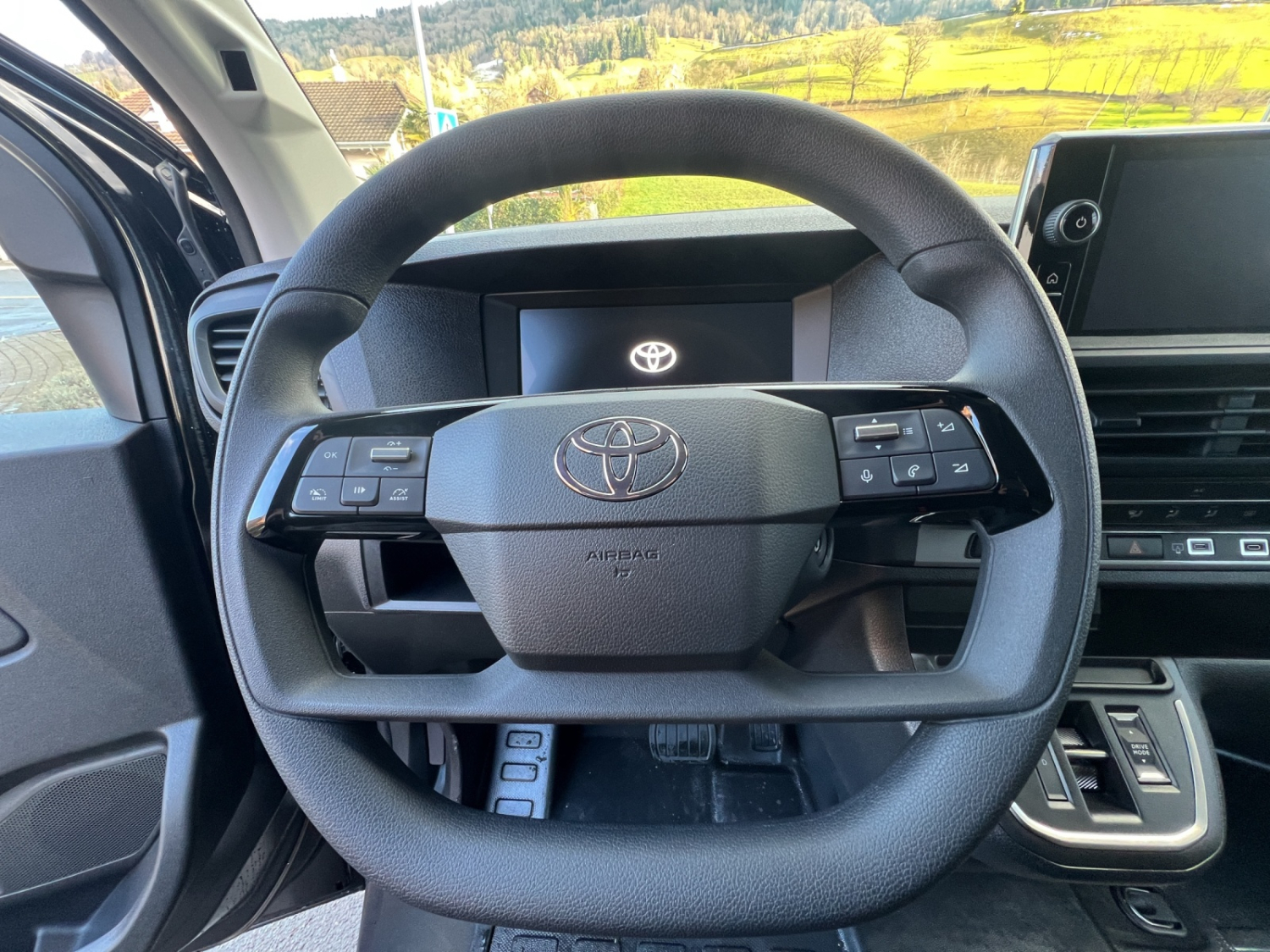 TOYOTA PROACE Van L1 2.2 D Advanced-image-11