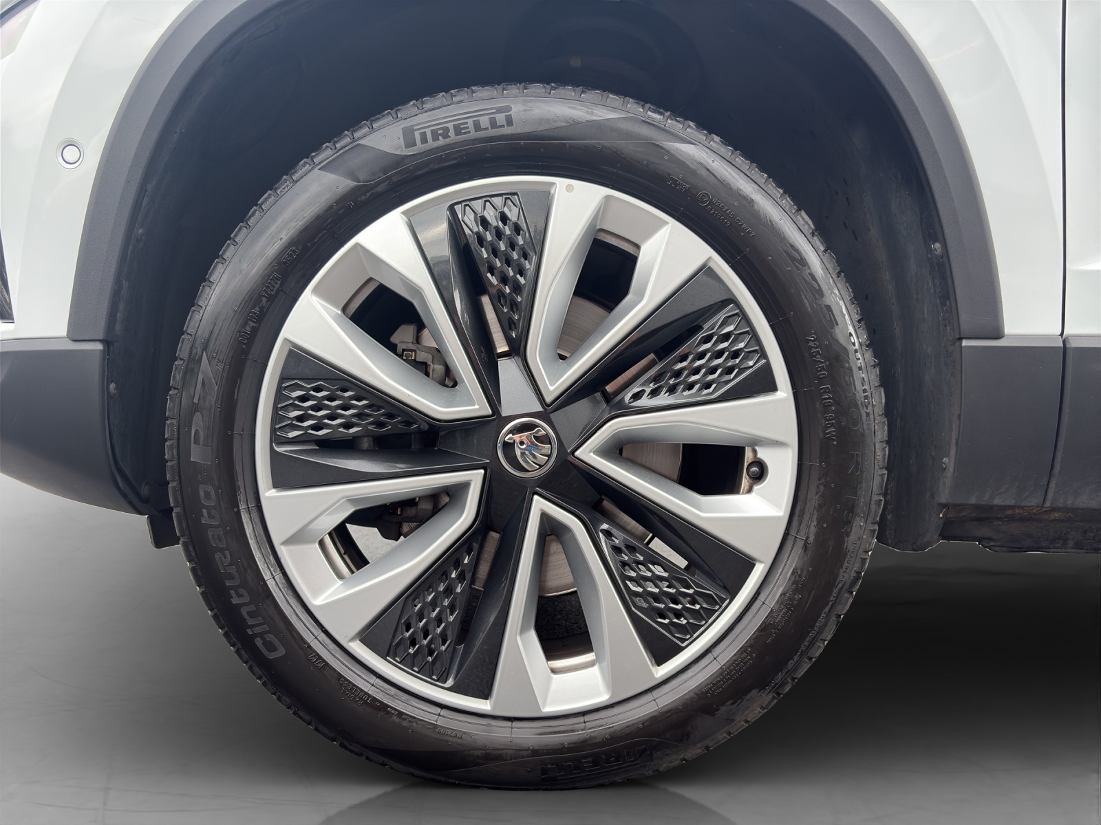 SKODA Karoq 2.0 TDI Style 4x4 DSG-image-8