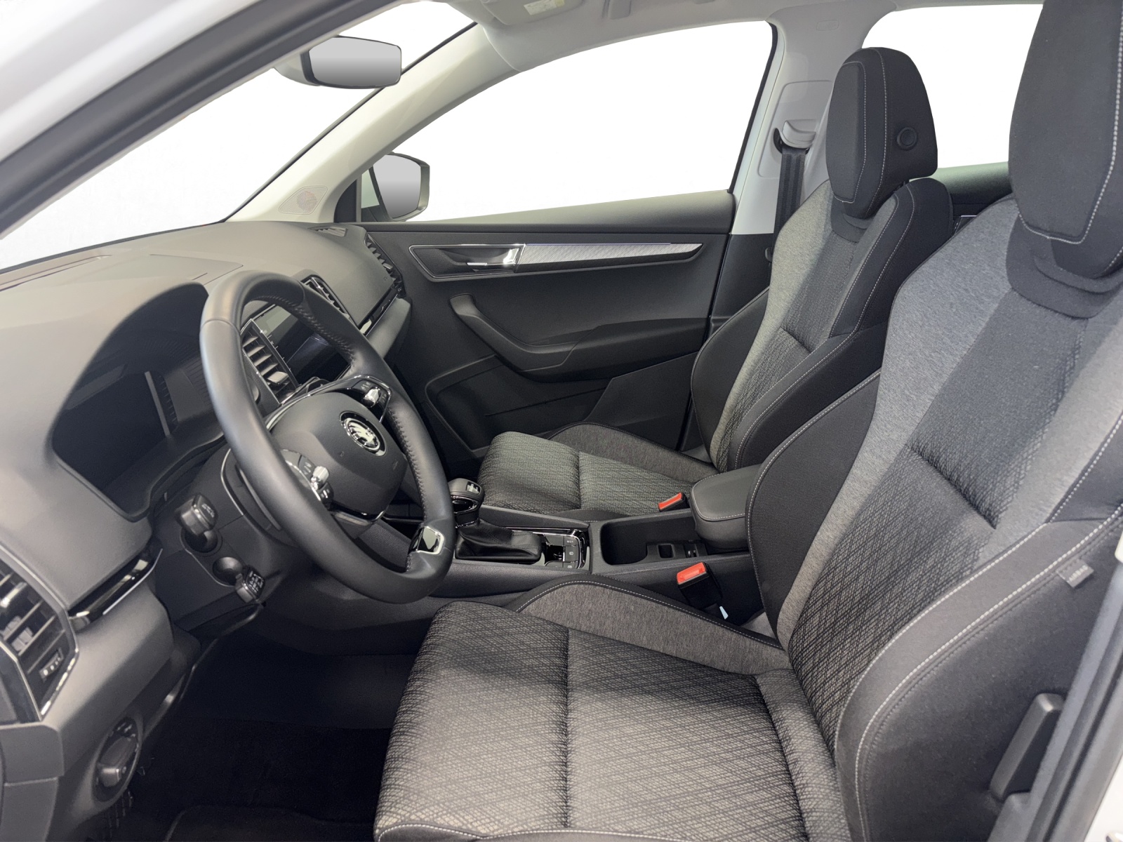 SKODA Karoq 2.0 TDI Style 4x4 DSG-image-9