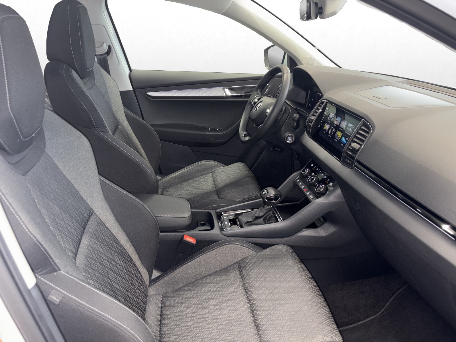 SKODA Karoq 2.0 TDI Style 4x4 DSG-image-15