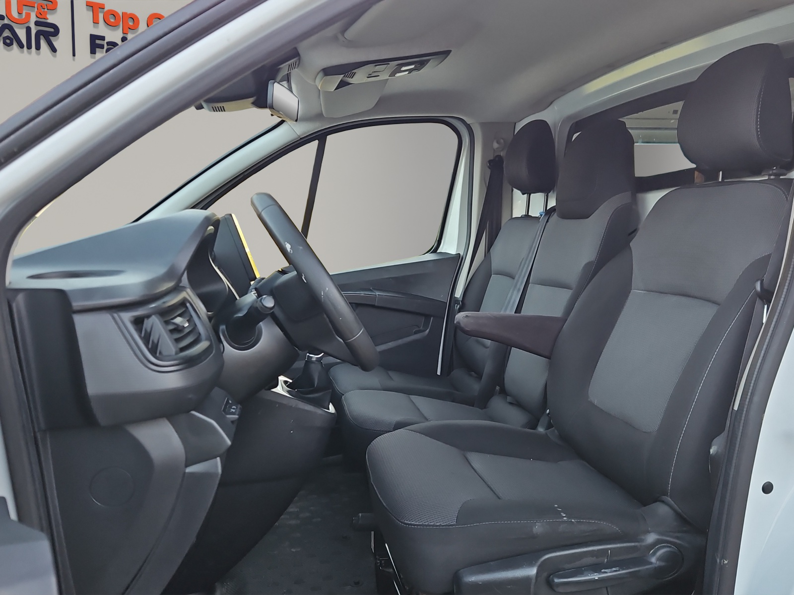RENAULT Trafic 2.0 Blue dCi 150 Advance L2H1 EDC EN-image-8