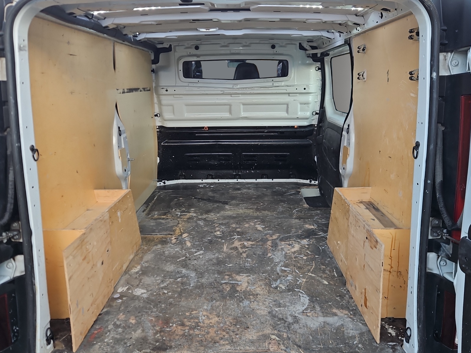RENAULT Trafic 2.0 Blue dCi 150 Advance L2H1 EDC EN-image-13