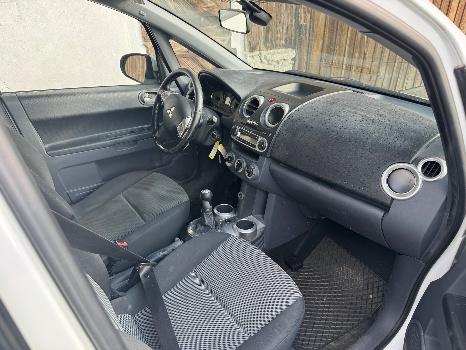 MITSUBISHI Colt 1.3 16V Diamond ClearTec-image-8