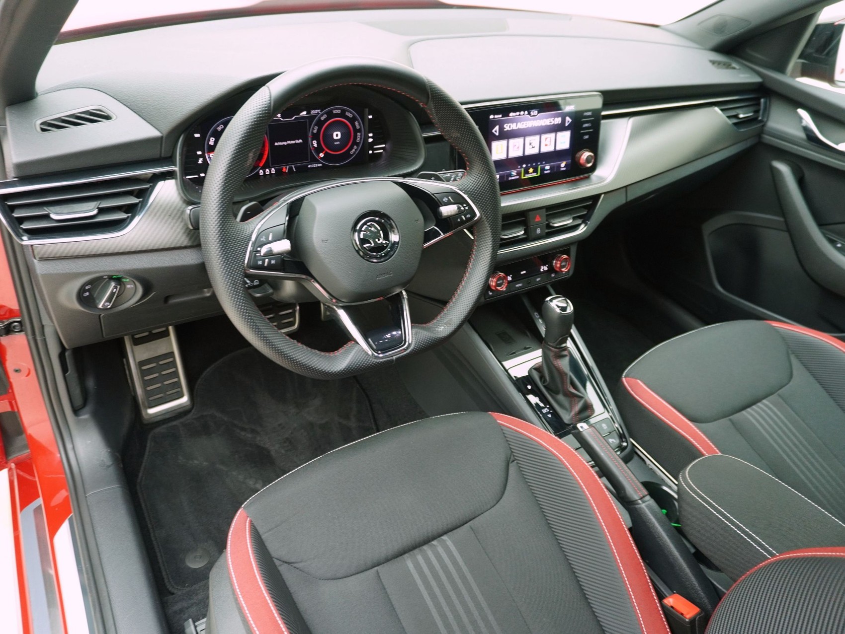 SKODA Kamiq 1.5 TSI DSG Monte Carlo-image-10