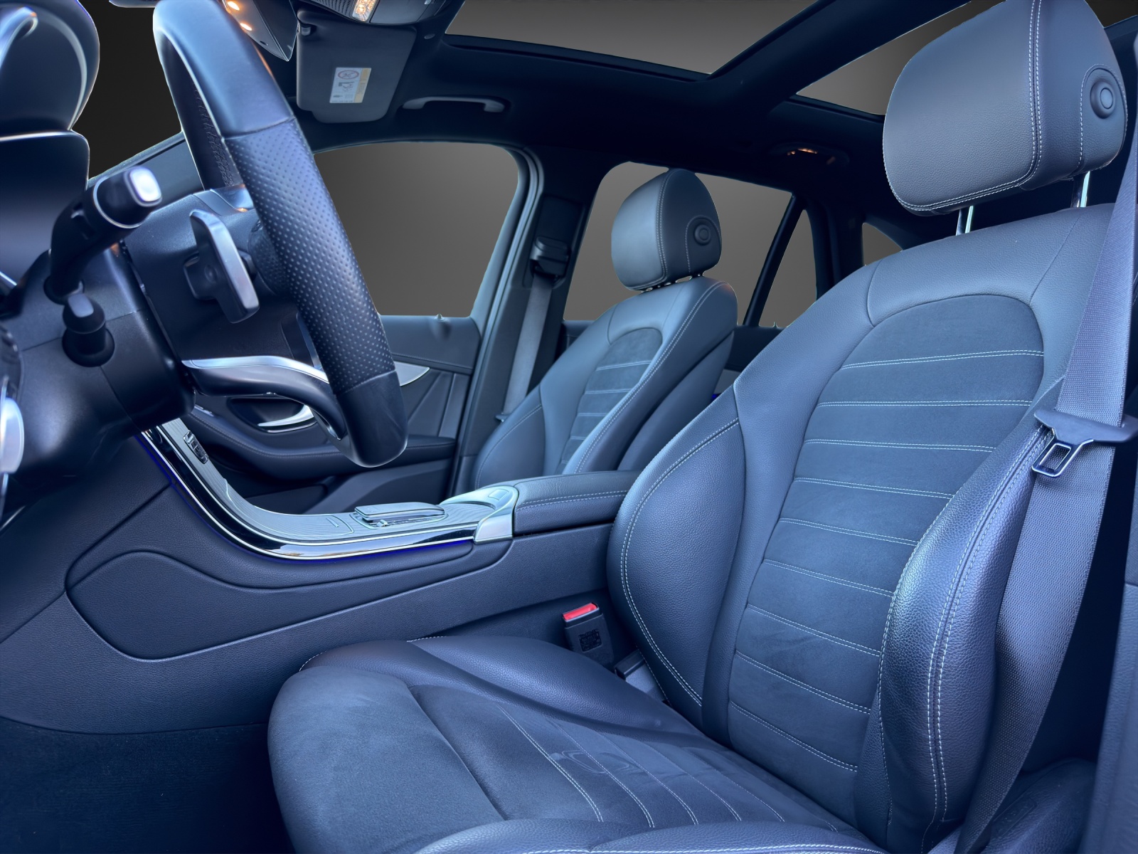 MERCEDES-BENZ GLC 300 d AMG Line 4Matic-image-7