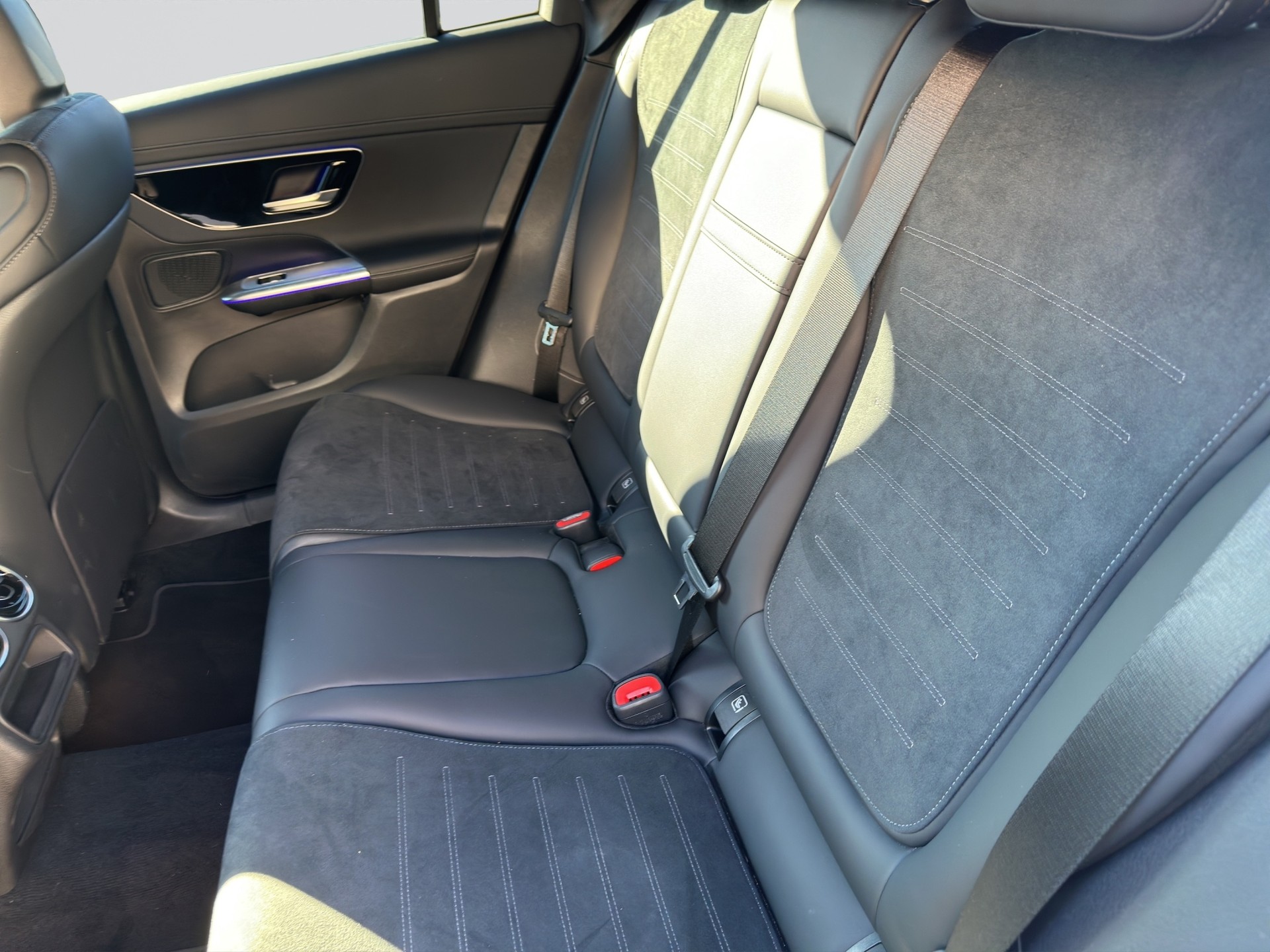 MERCEDES-BENZ GLC 300 d 4Matic 9G-Tronic AMG Edition Night-image-7