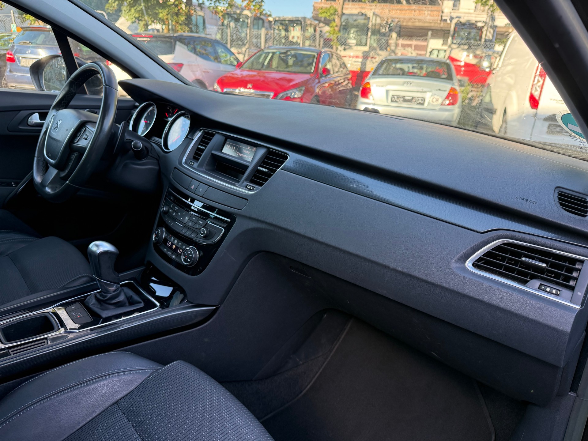 PEUGEOT 508 SW 1.6 e-HDI Business EGS6-image-6