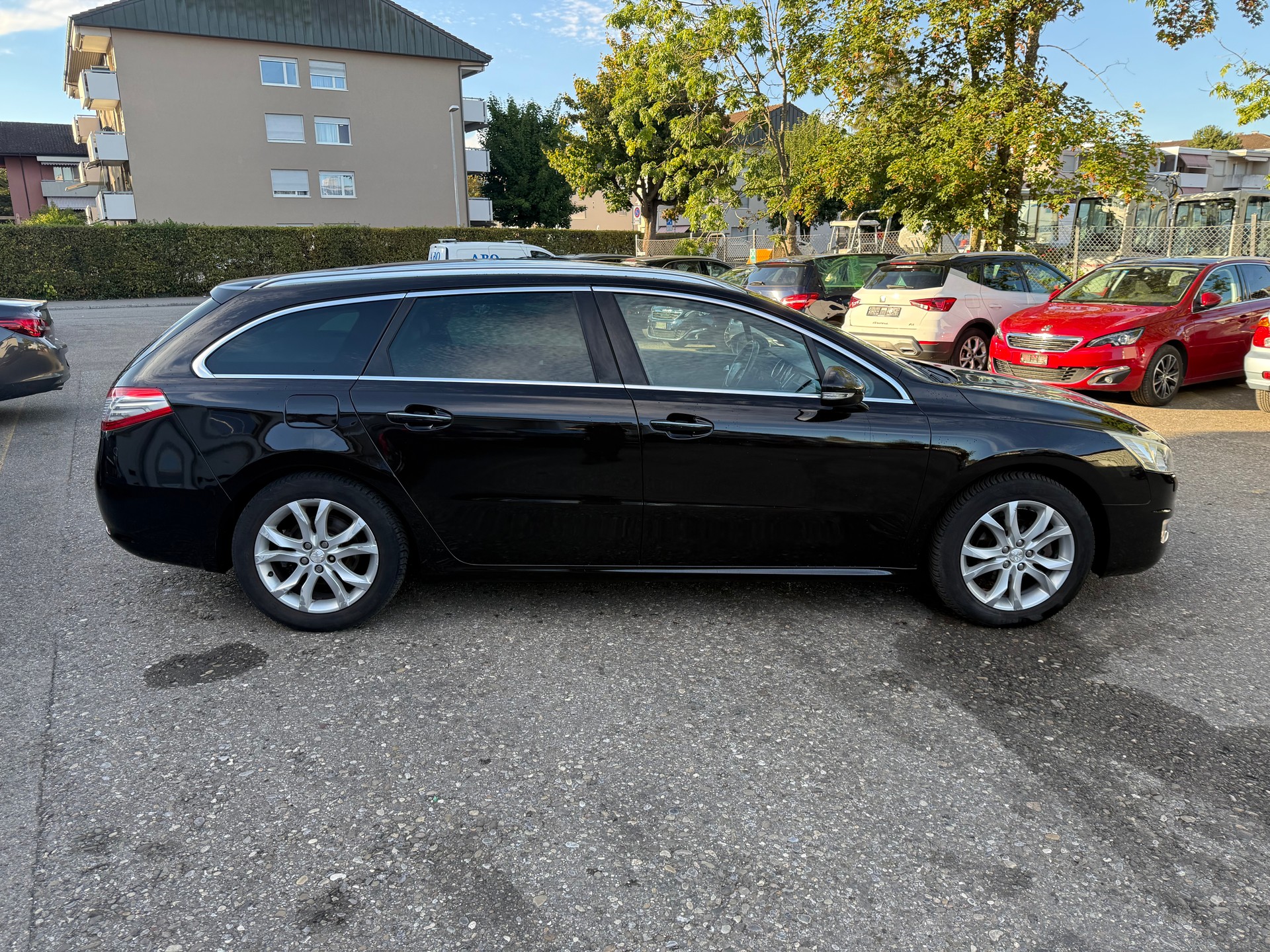 PEUGEOT 508 SW 1.6 e-HDI Business EGS6-image-2