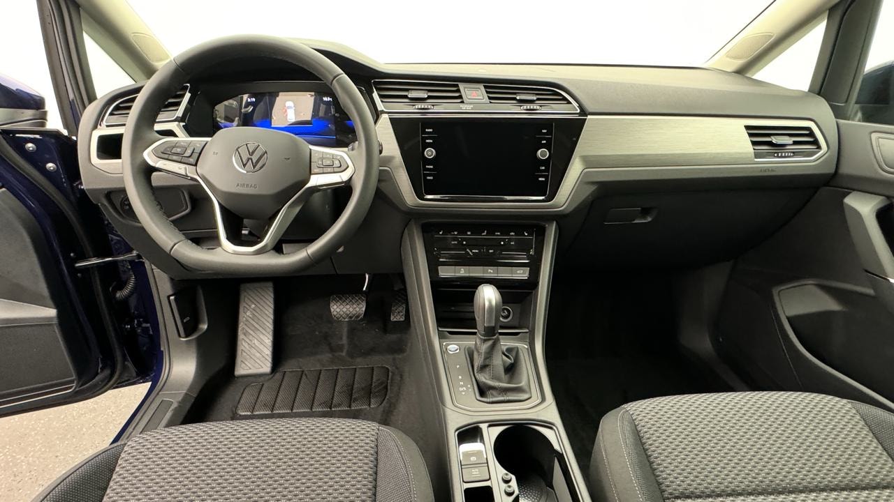 VW Touran 1.5 TSI EVO Limited-image-5