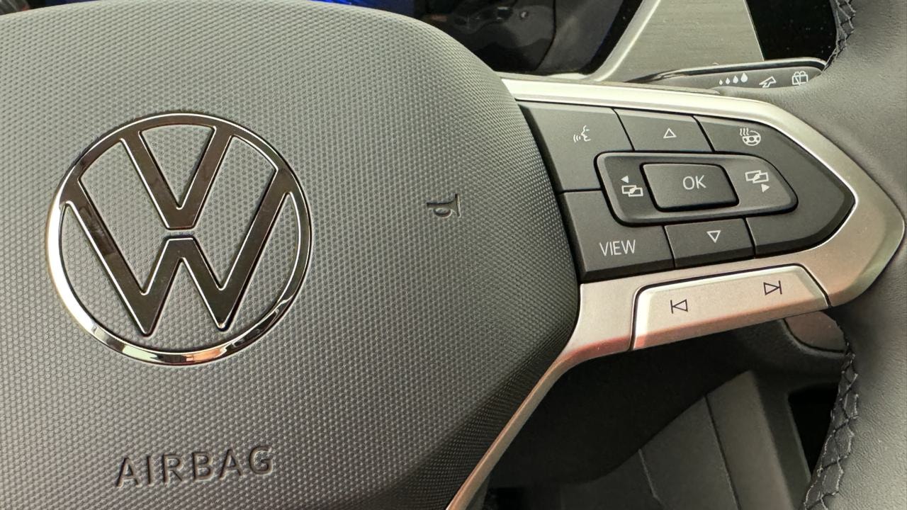 VW Touran 1.5 TSI EVO Limited-image-9