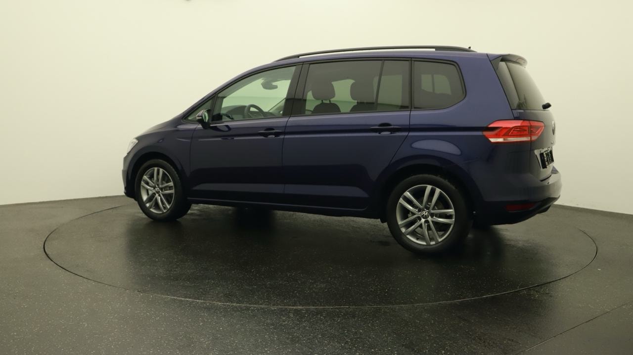VW Touran 1.5 TSI EVO Limited-image-2