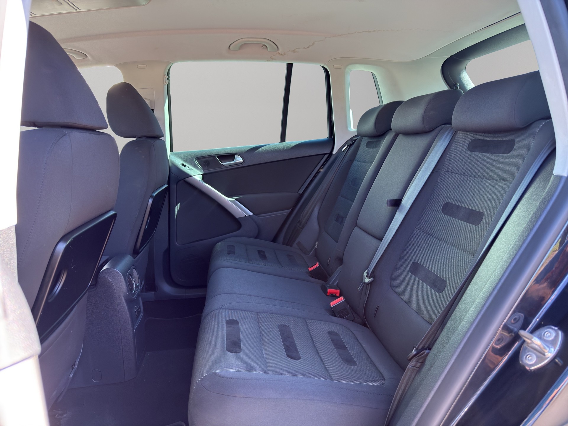 VW Tiguan 2.0 TDI Sport&Style-image-15