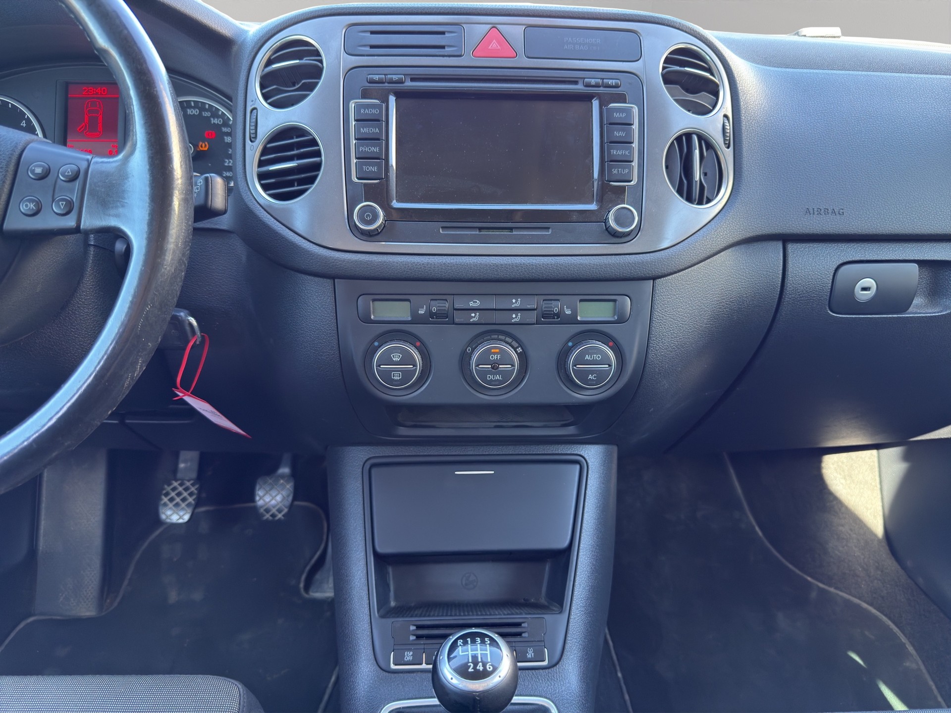 VW Tiguan 2.0 TDI Sport&Style-image-18