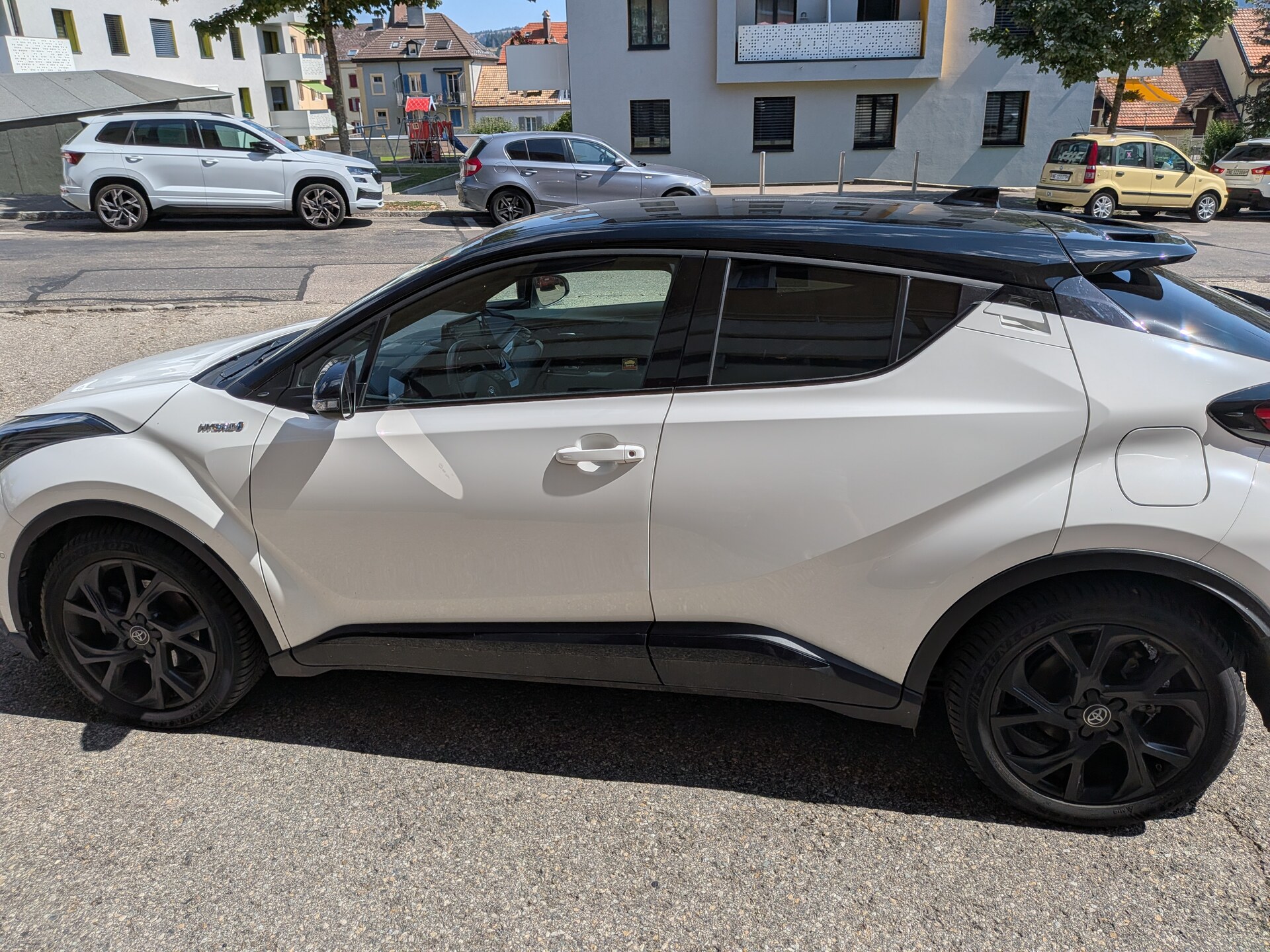 TOYOTA 2.0 VVTi HSD GR Sport-image-1