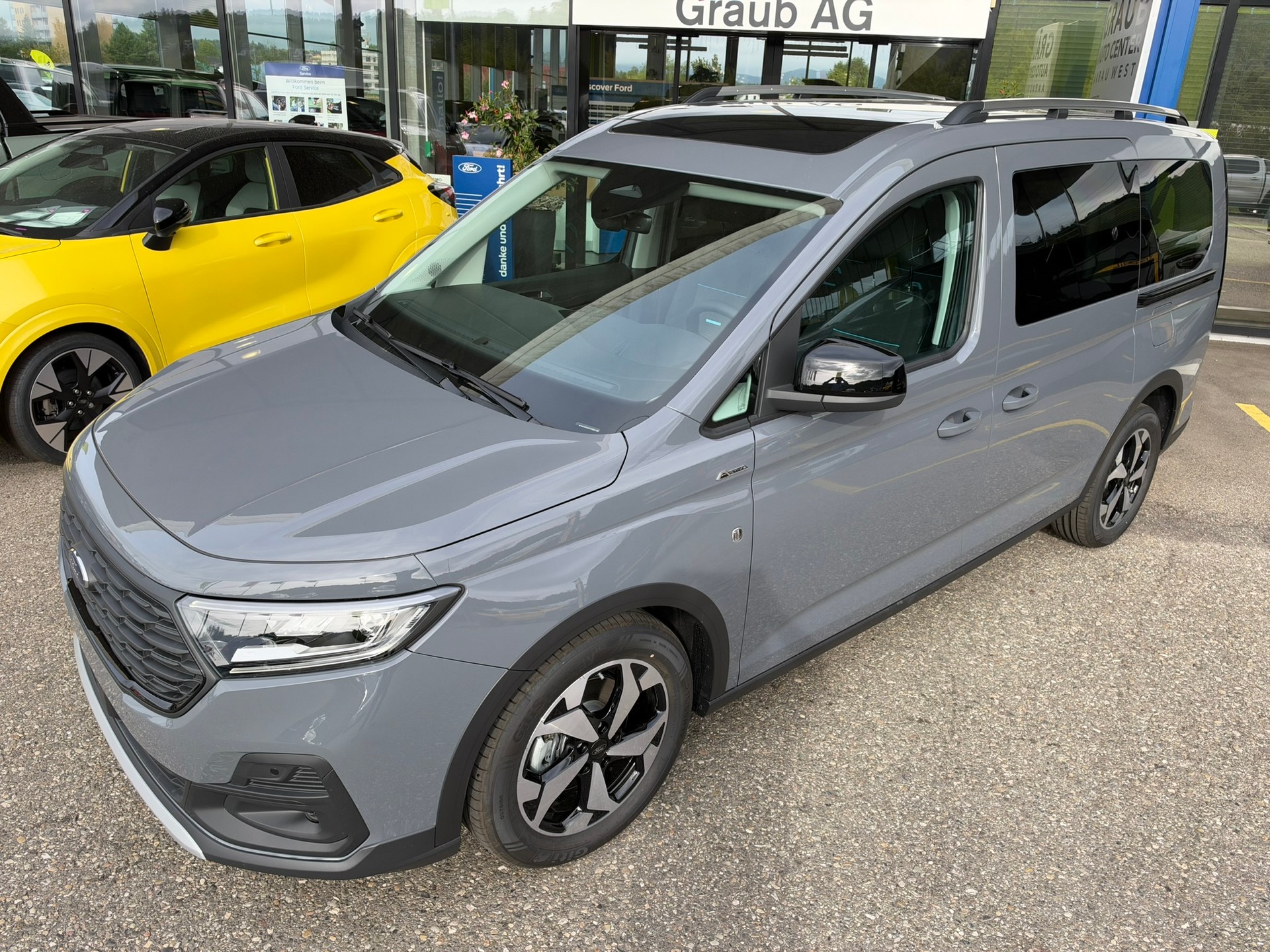 FORD Grand Tourneo Connect 2.0 EcoBlue AWD Active-image-2