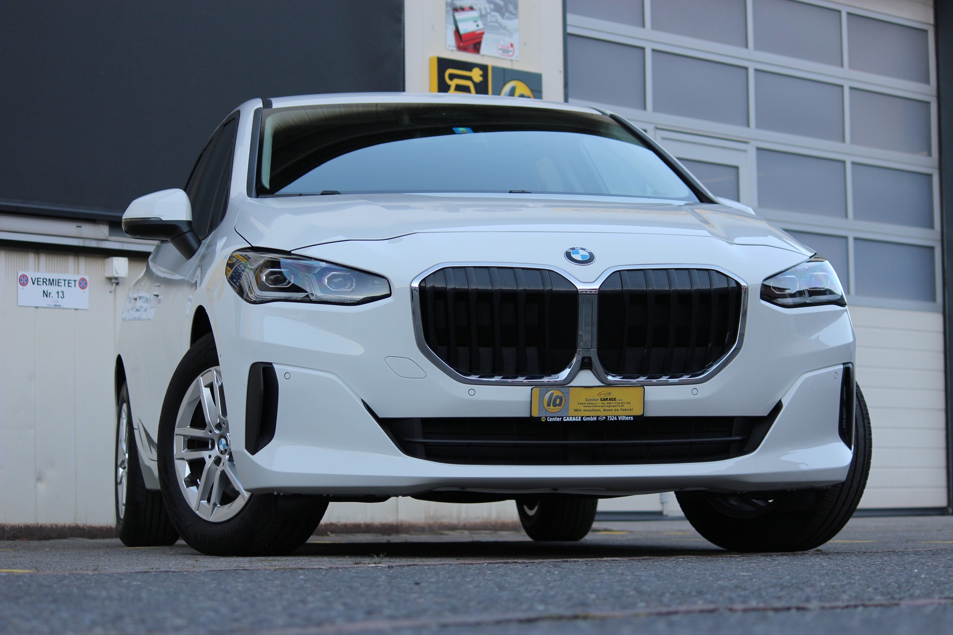 BMW 218d Active Tourer DKG-image-2