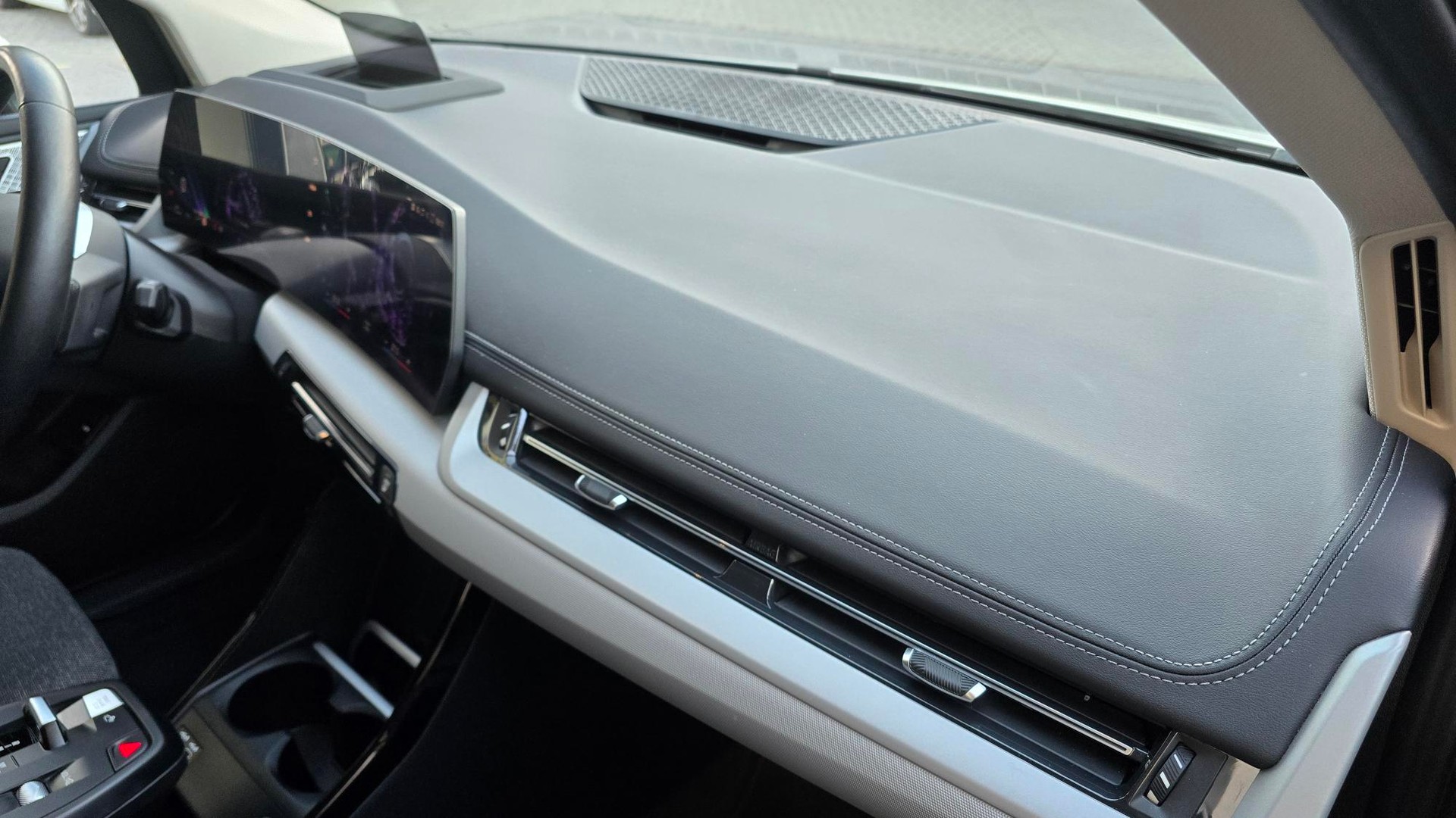 BMW 218d Active Tourer DKG-image-15