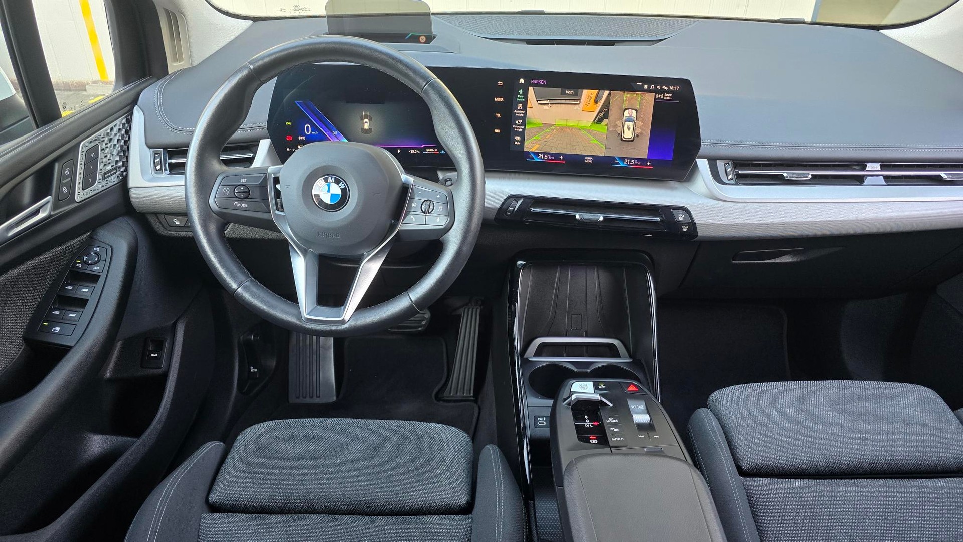 BMW 218d Active Tourer DKG-image-11
