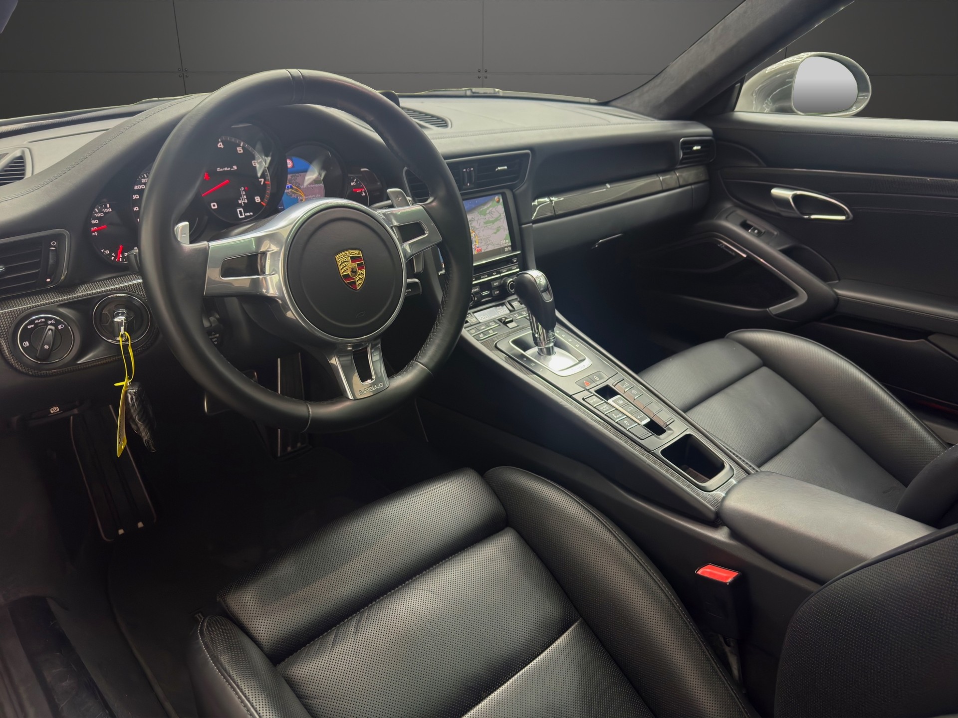 PORSCHE 911 Turbo S PDK-image-9