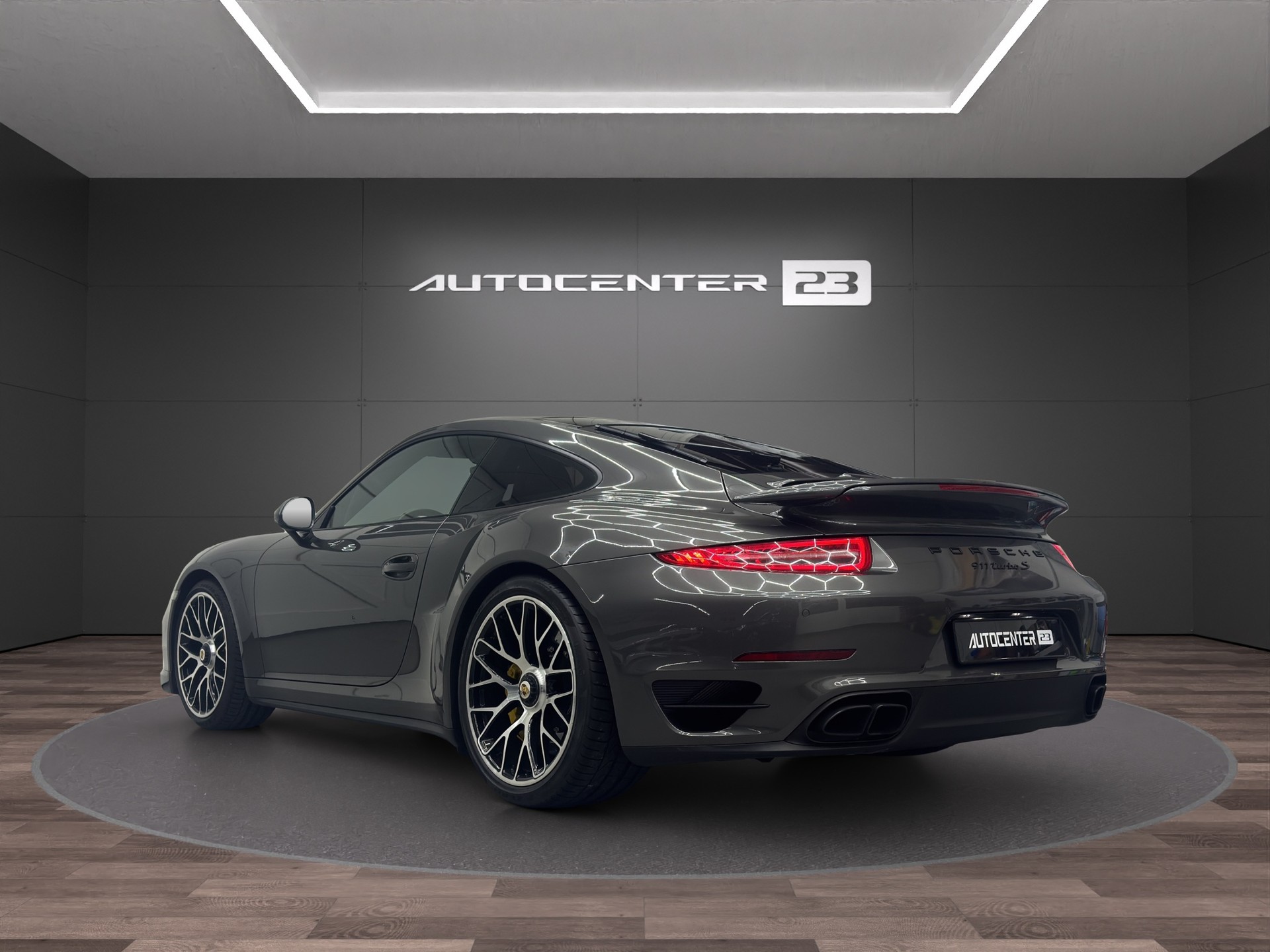 PORSCHE 911 Turbo S PDK-image-2