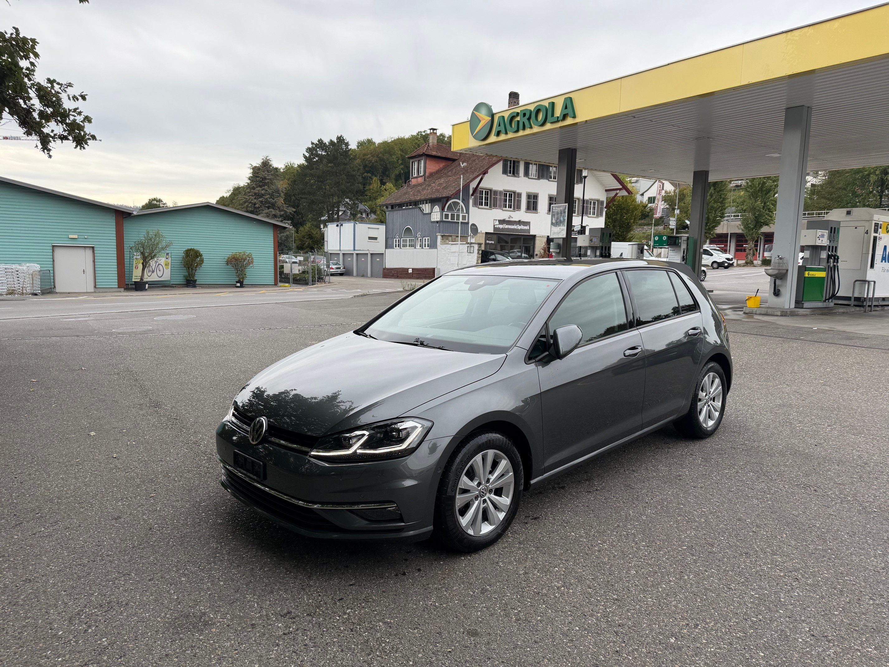 Car photo