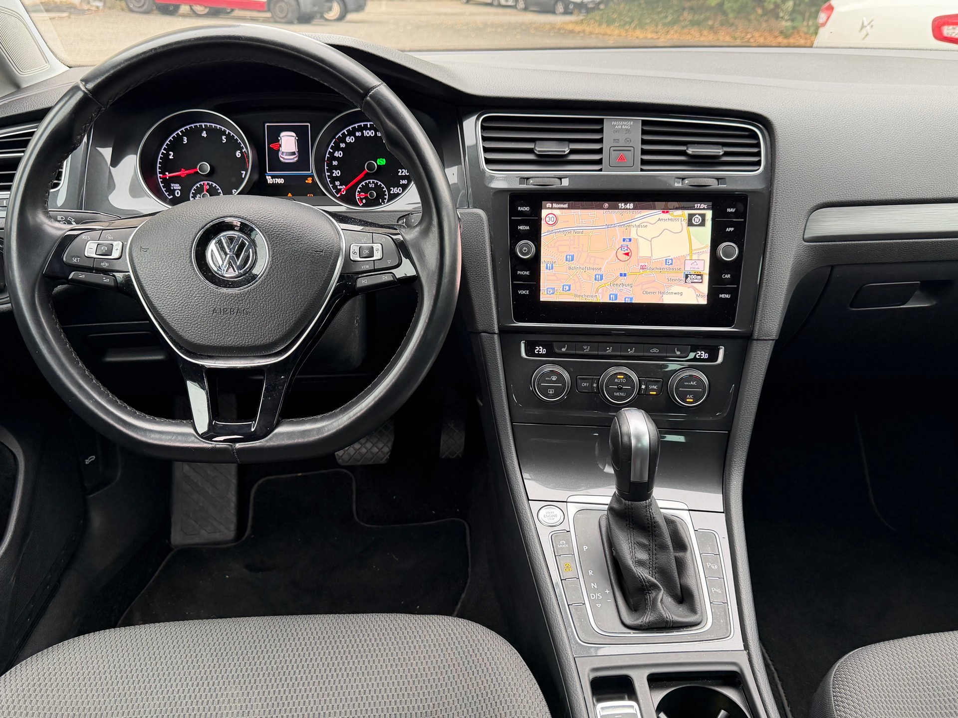 VW Golf 1.5 TSI EVO Edition 45 DSG-image-3