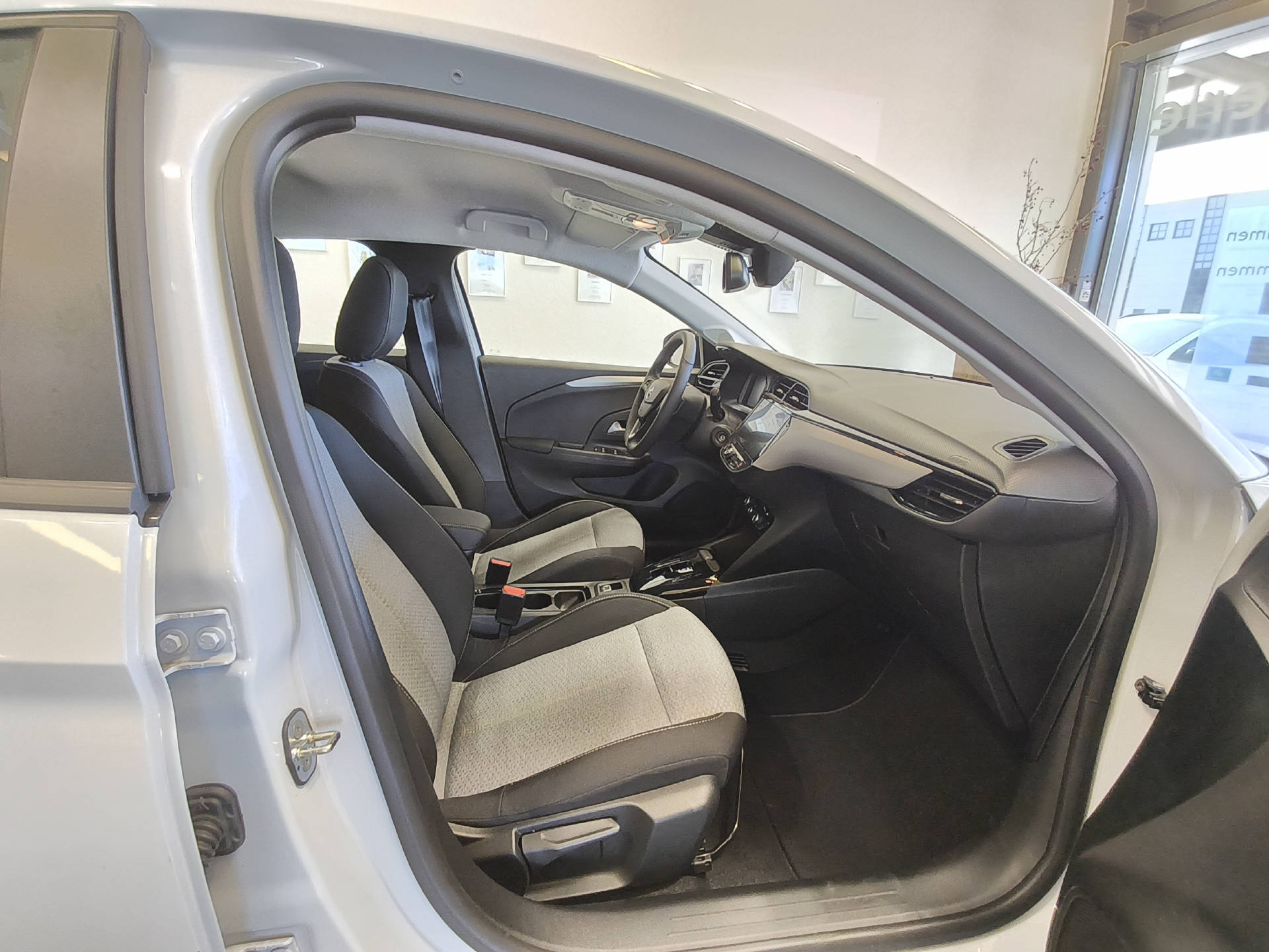 OPEL Corsa-e Edition-image-16