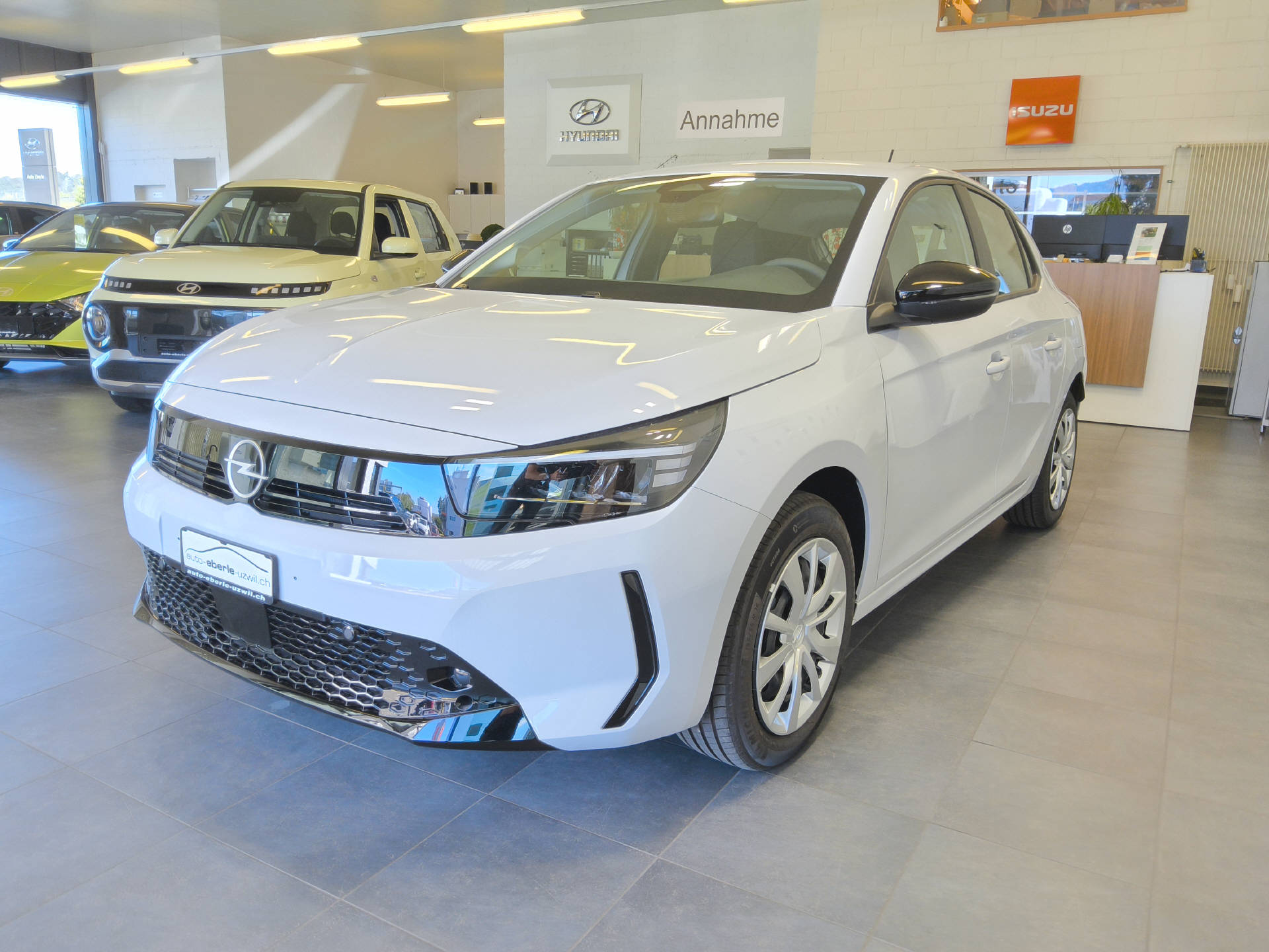 OPEL Corsa-e Edition-showroom-element-3
