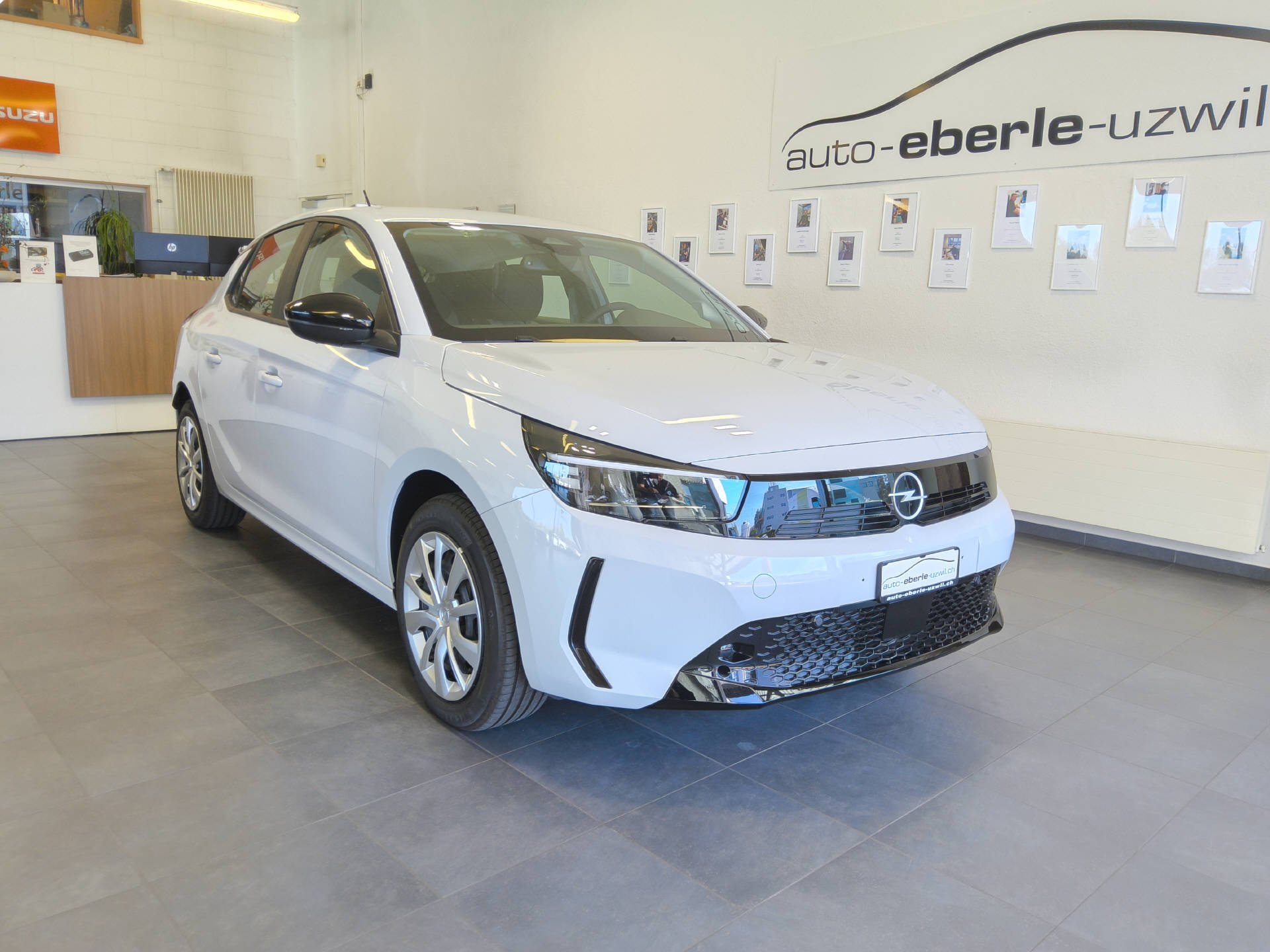 OPEL Corsa-e Edition-showroom-element-1