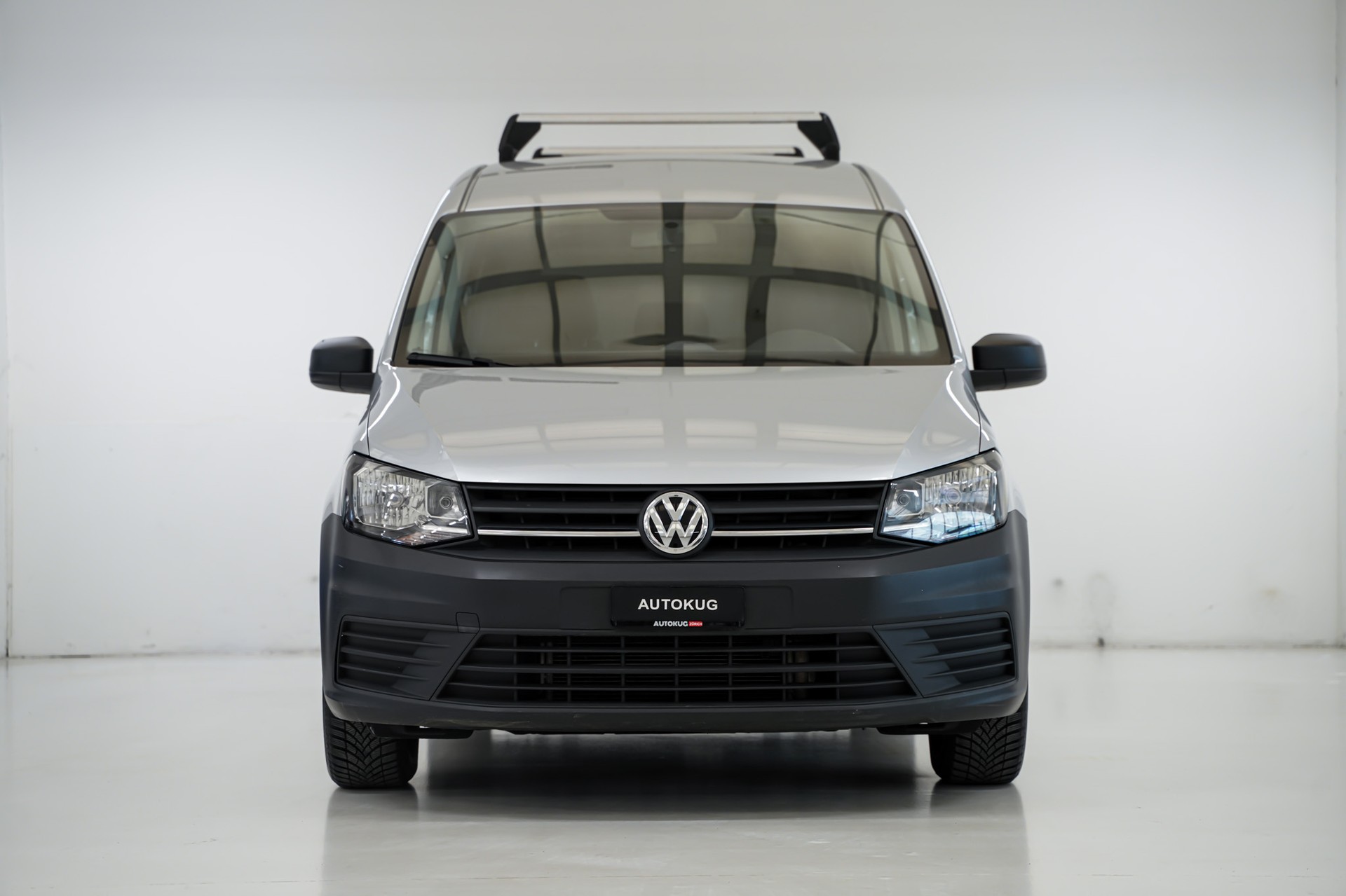 VW Caddy Maxi 2.0TDI BlueMotion Technology-image-1