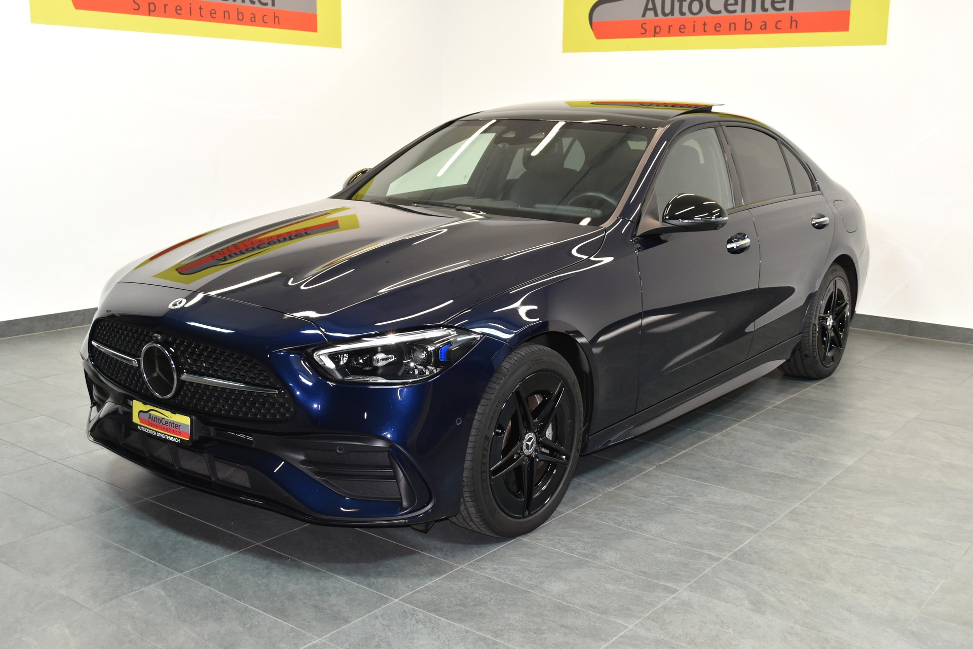 MERCEDES-BENZ C 300e AMG Line-image-1