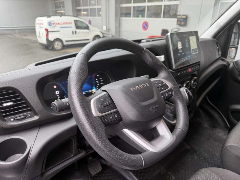 IVECO Daily 35 S 18HA8 K.-Ch. 3750 3.0 H-PI 176 Koffer Hebebühne-image-5