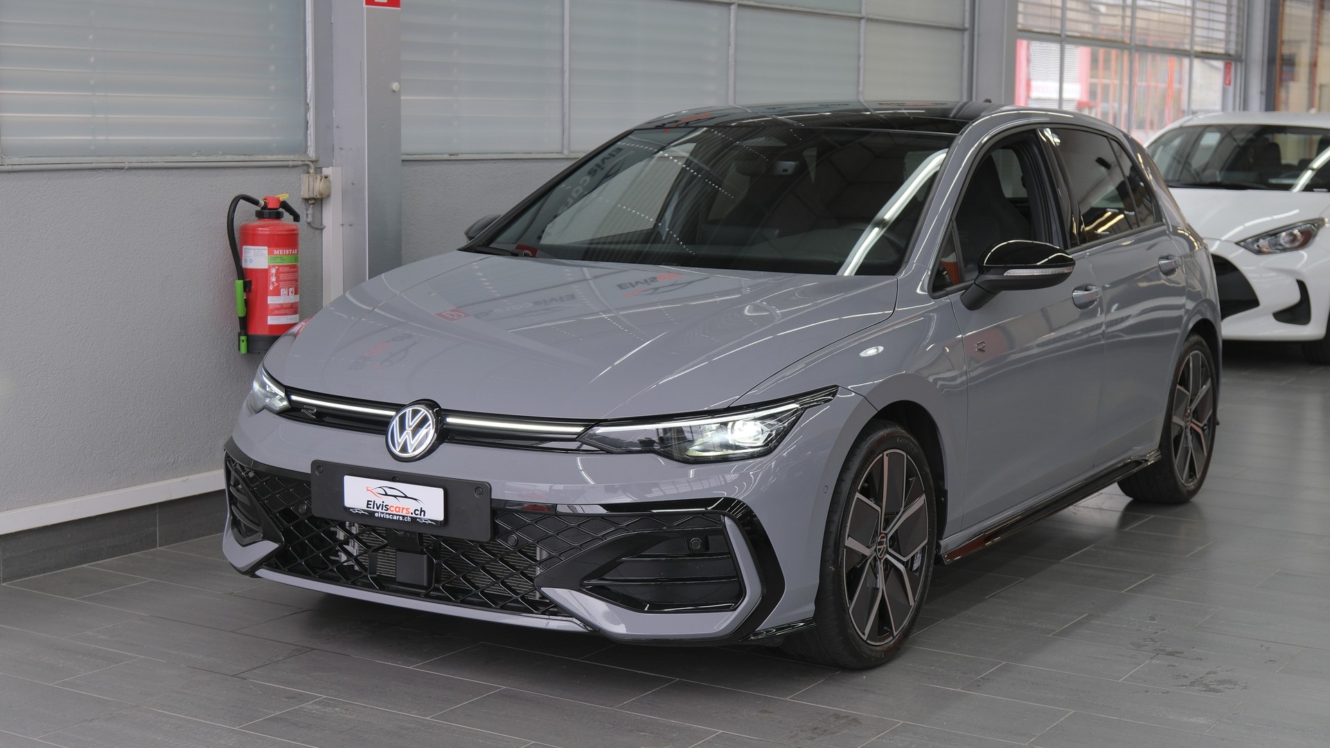 VW Golf 1.5 e TSI mHEV R-Line DSG " Black Style "-image-7