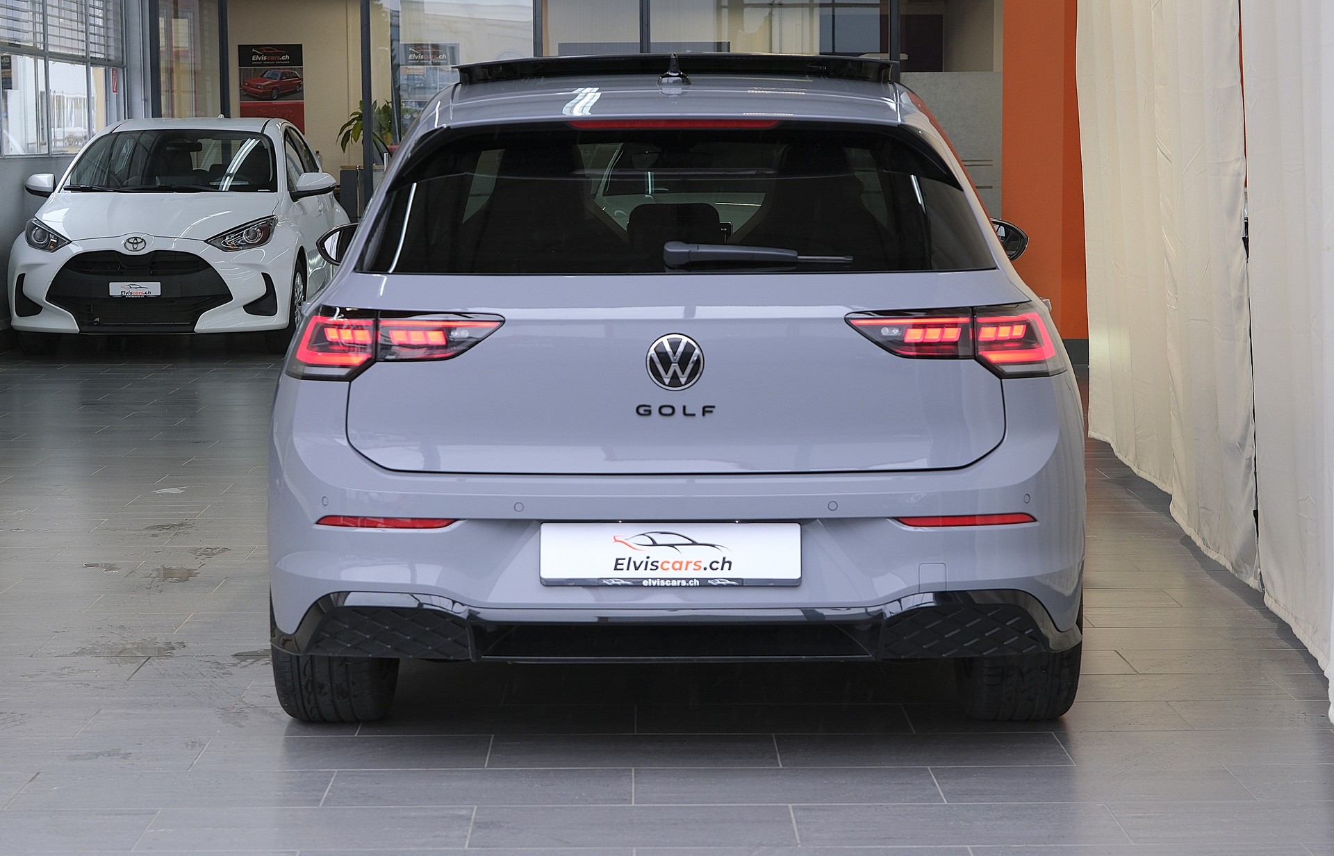 VW Golf 1.5 e TSI mHEV R-Line DSG " Black Style "-image-14