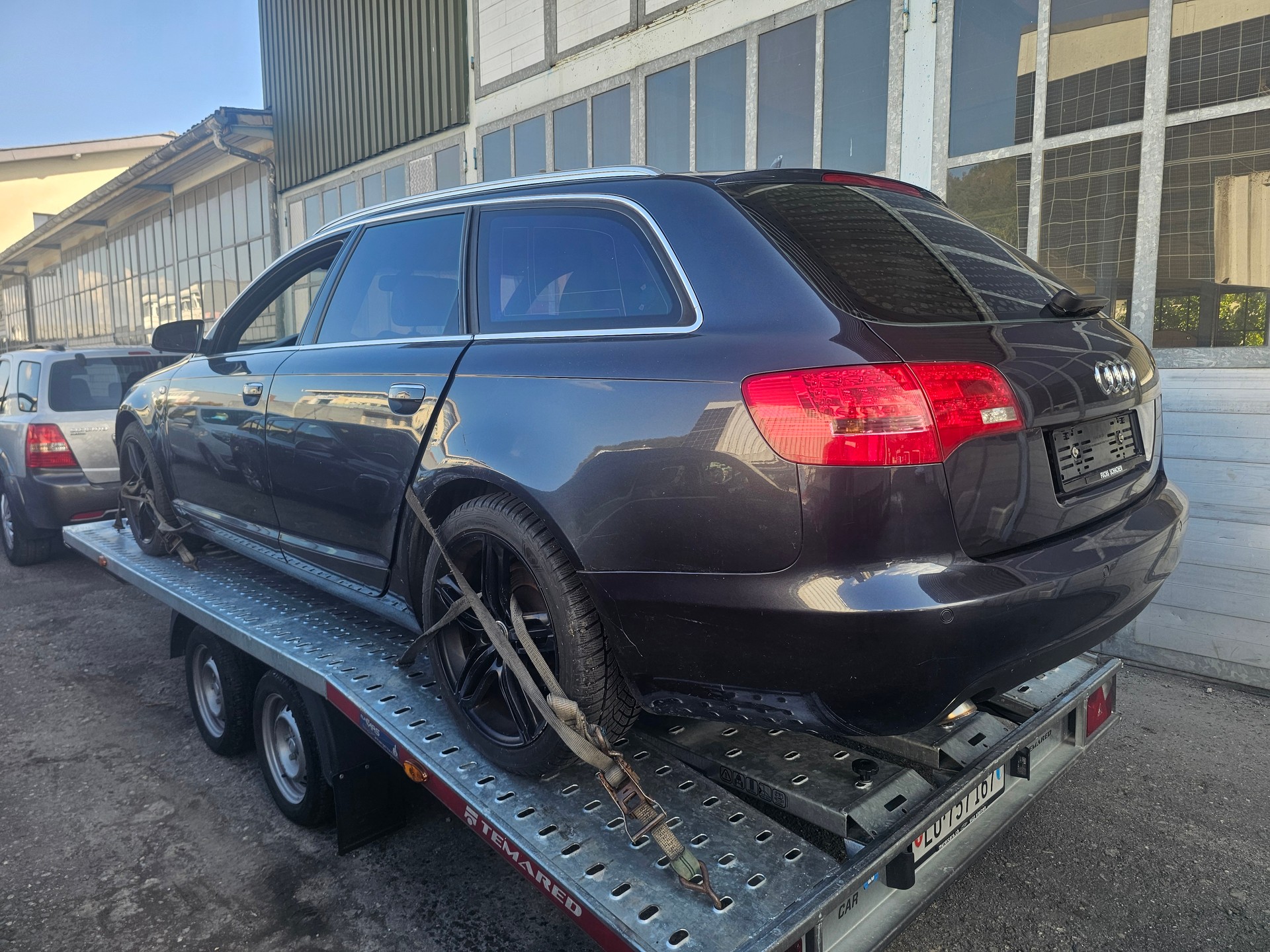 AUDI A6 Avant 3.0 V6 TDI quattro-image-3