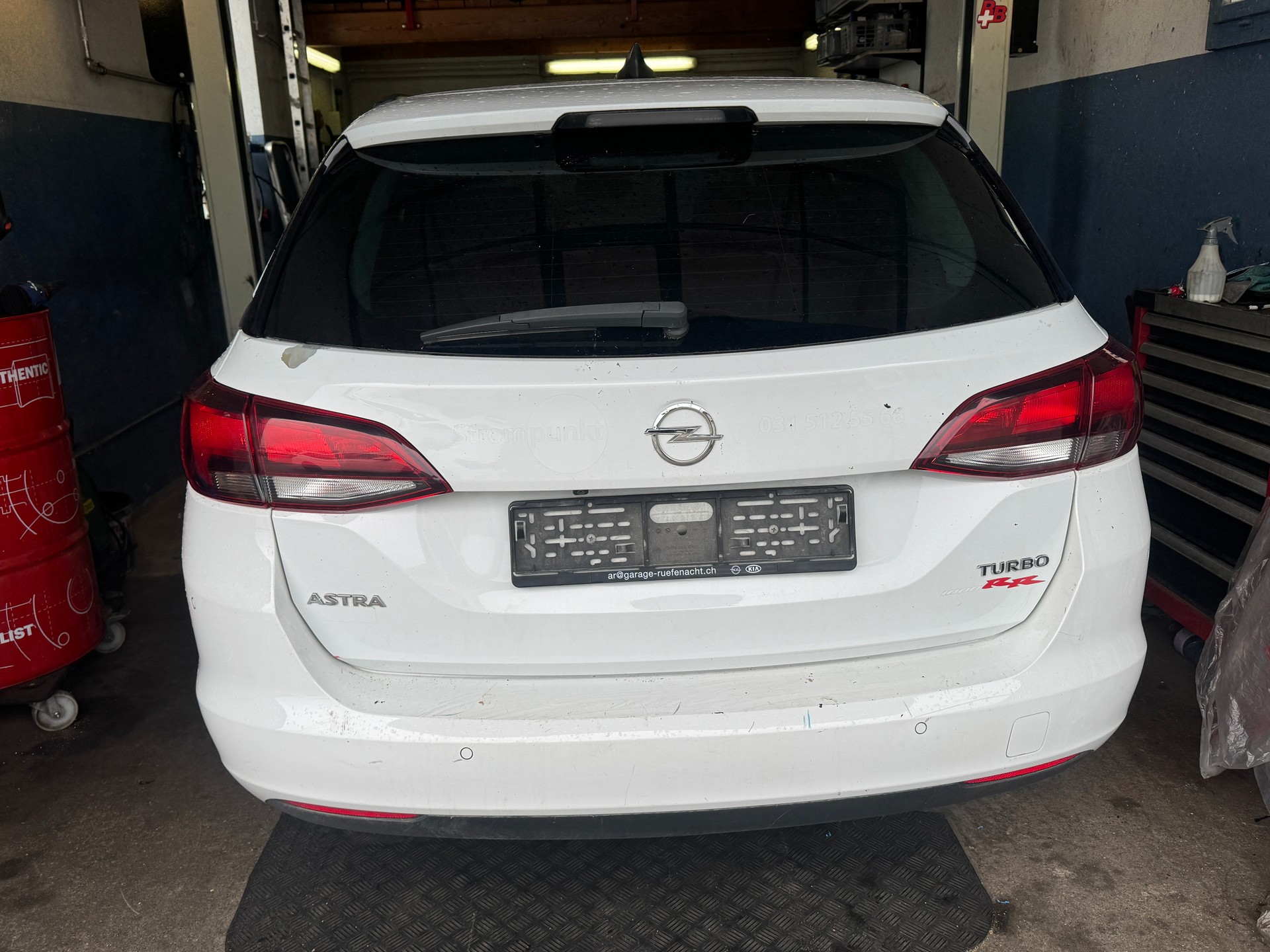 OPEL Astra Sports Tourer 1.4i Turbo Dynamic-image-3