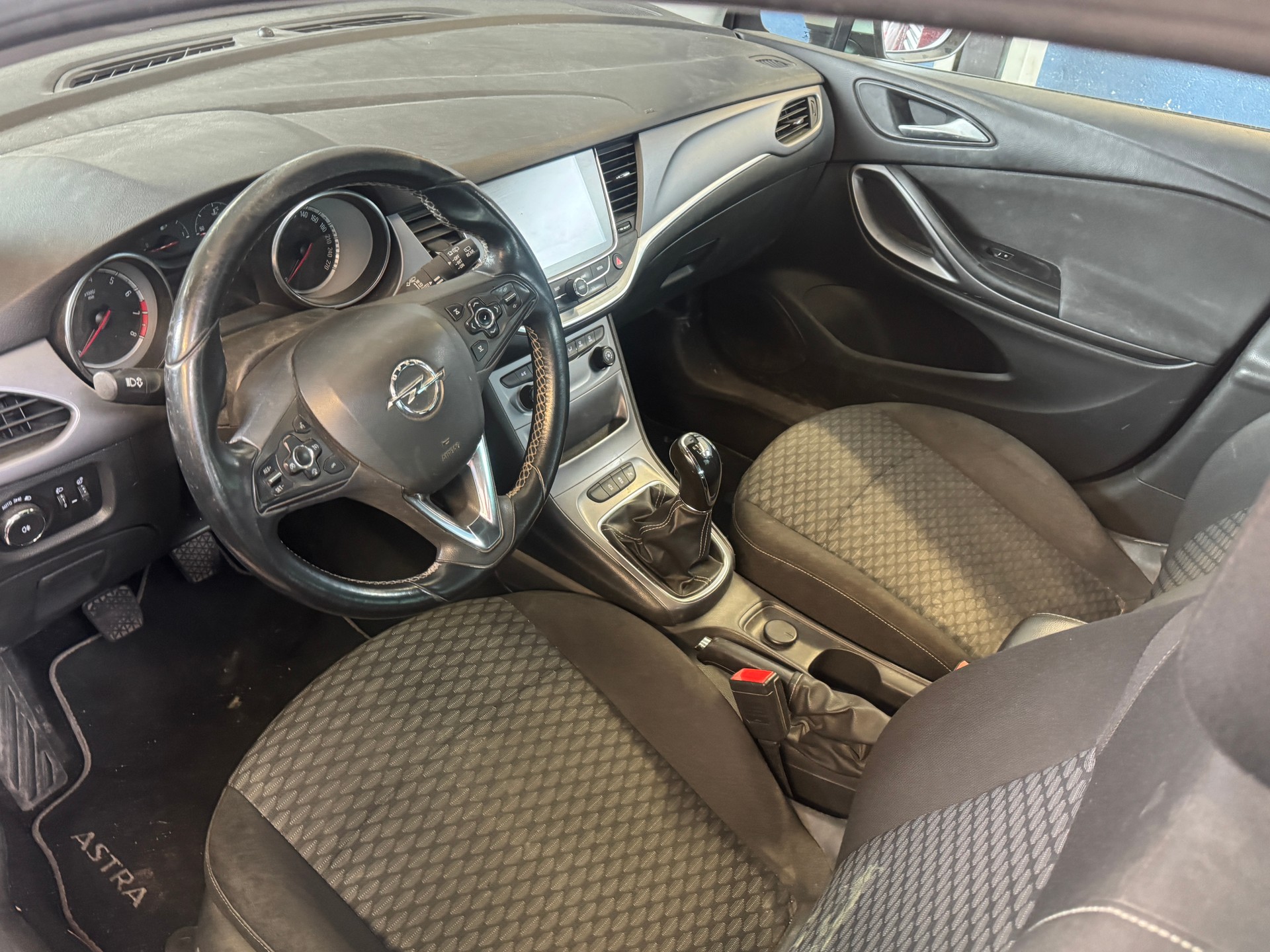 OPEL Astra Sports Tourer 1.4i Turbo Dynamic-image-6