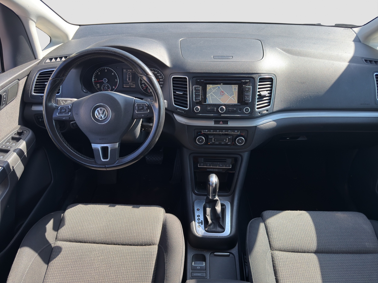 VW Sharan 2.0 TDI BMT Comfortline DSG-image-11