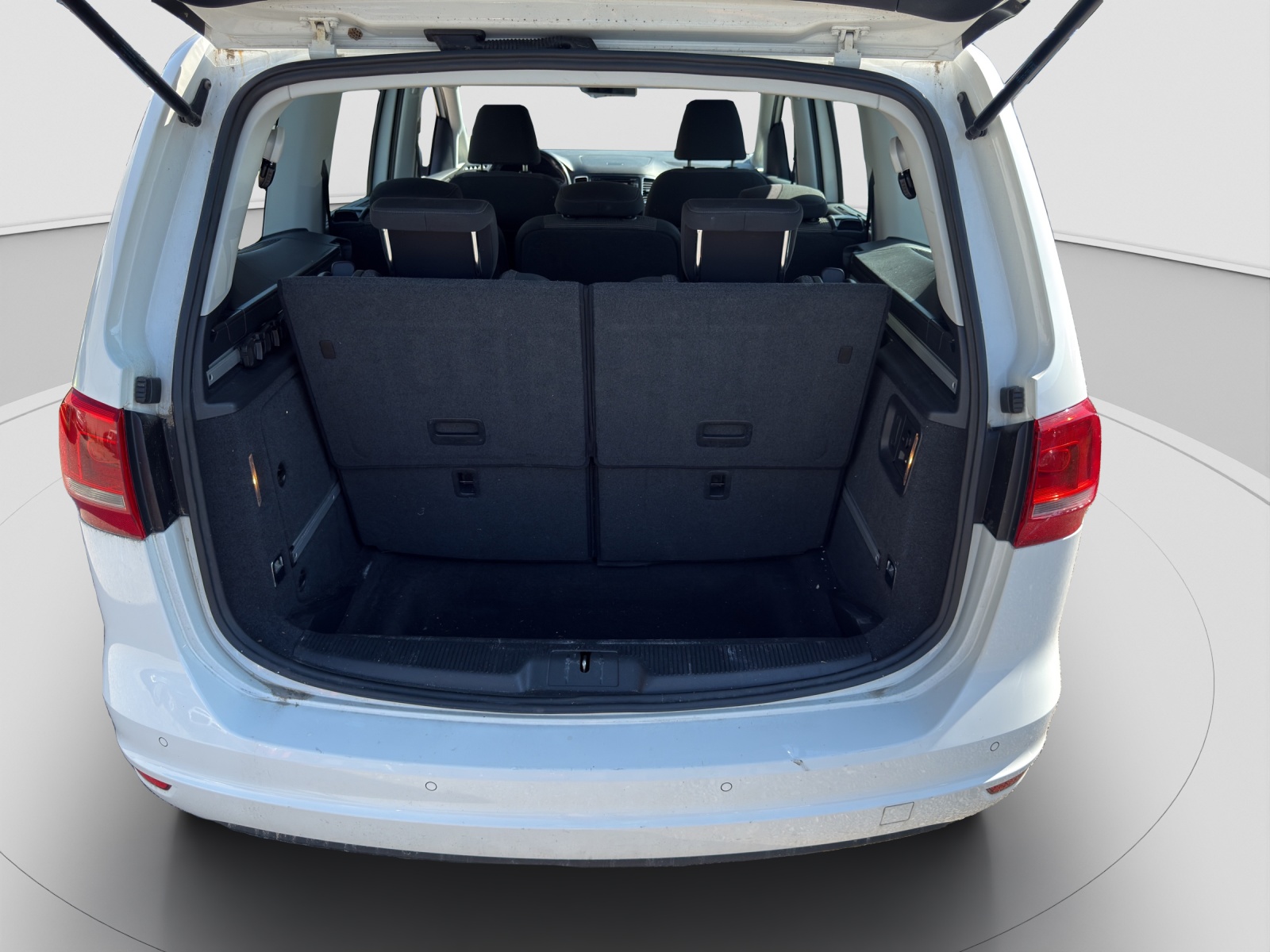 VW Sharan 2.0 TDI BMT Comfortline DSG-image-6
