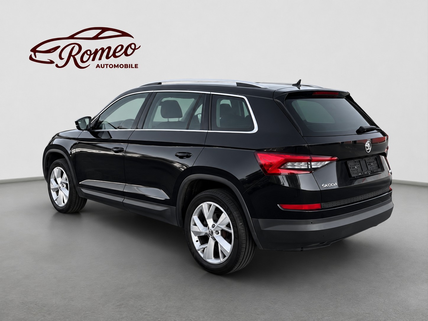 SKODA Kodiaq 1.5 TSI ACT Style 4x4 ** Frisch ab MFK und Service ** 1. Hand ** AHK ** 7-Plätzer **-image-1