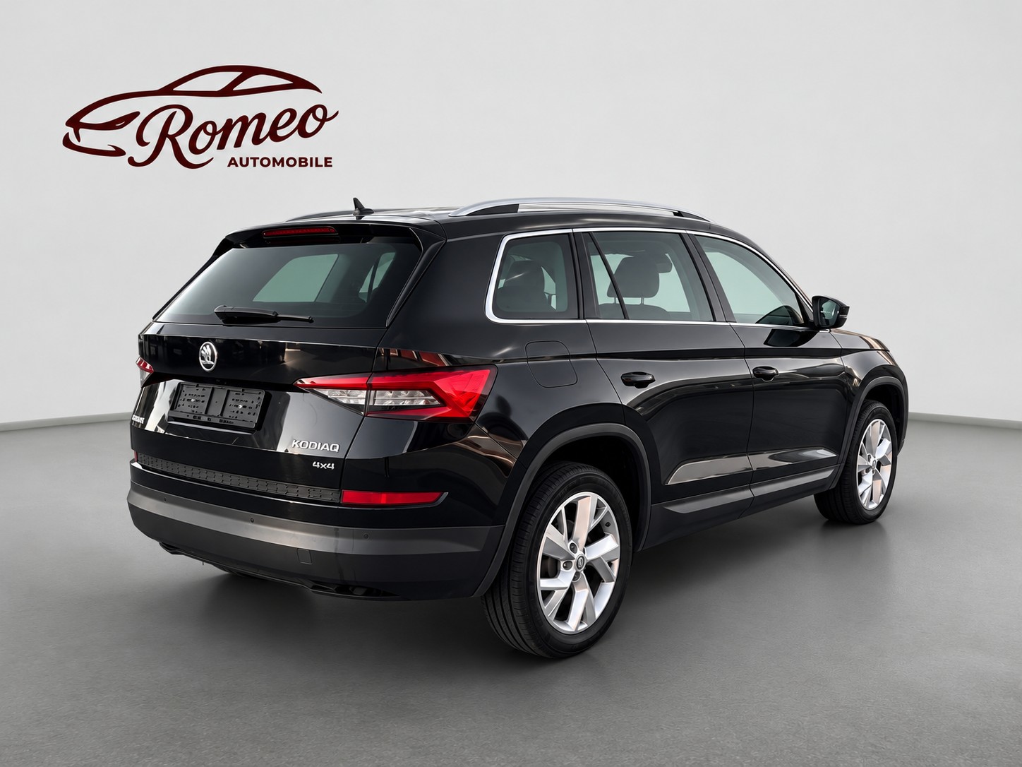 SKODA Kodiaq 1.5 TSI ACT Style 4x4 ** Frisch ab MFK und Service ** 1. Hand ** AHK ** 7-Plätzer **-image-2